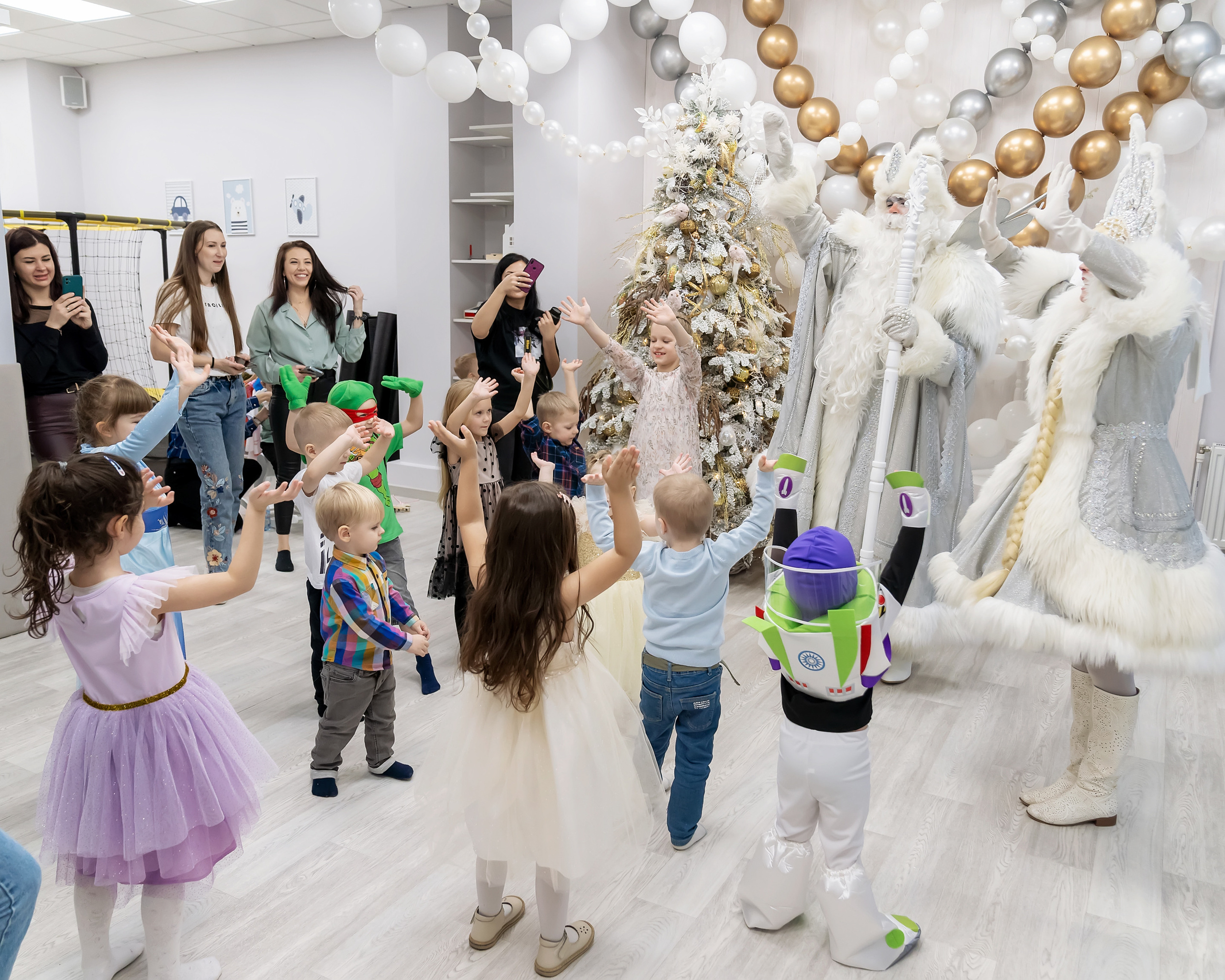 Утренник в Домми. Главная