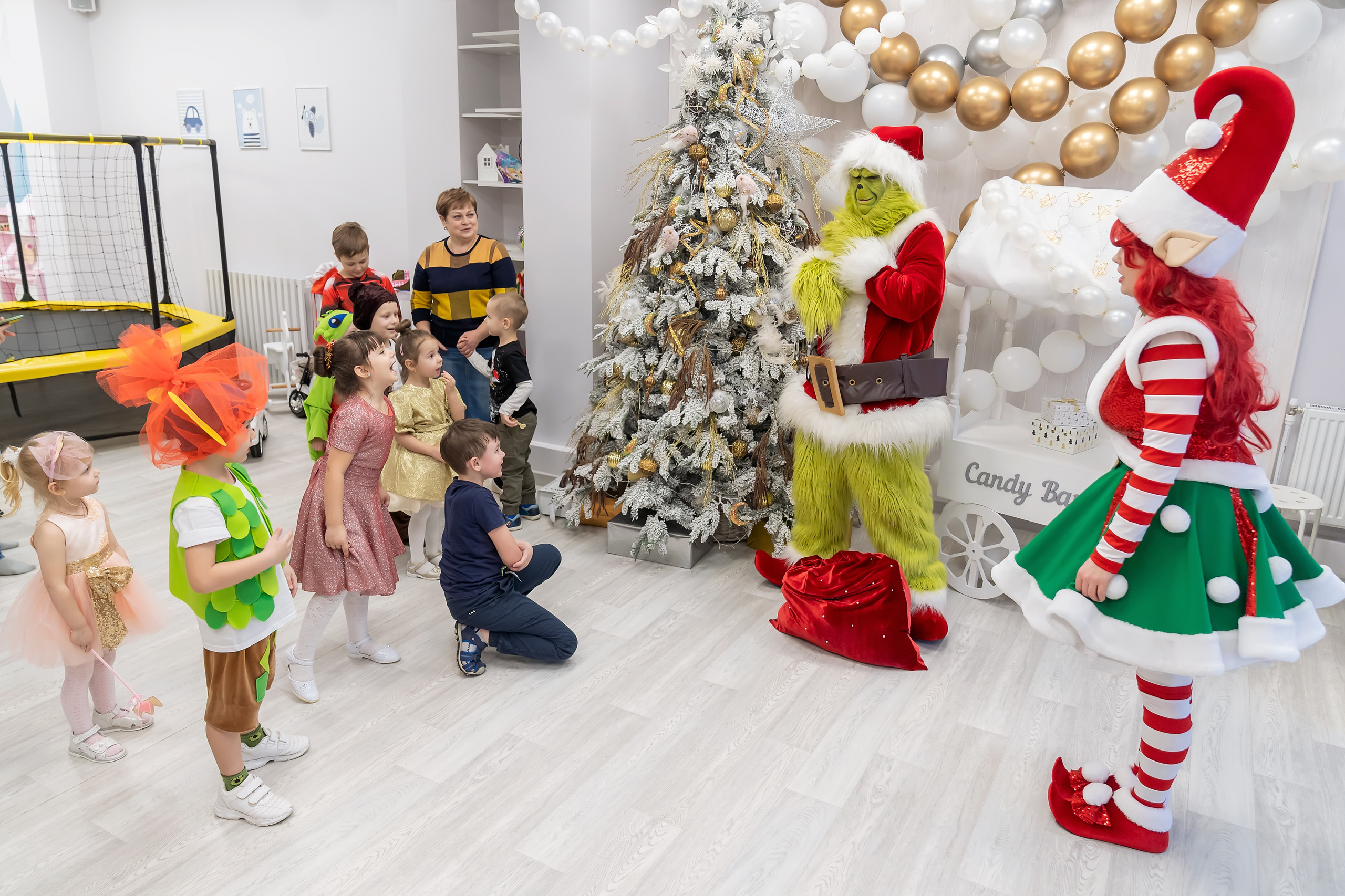 Утренник в Домми. Главная