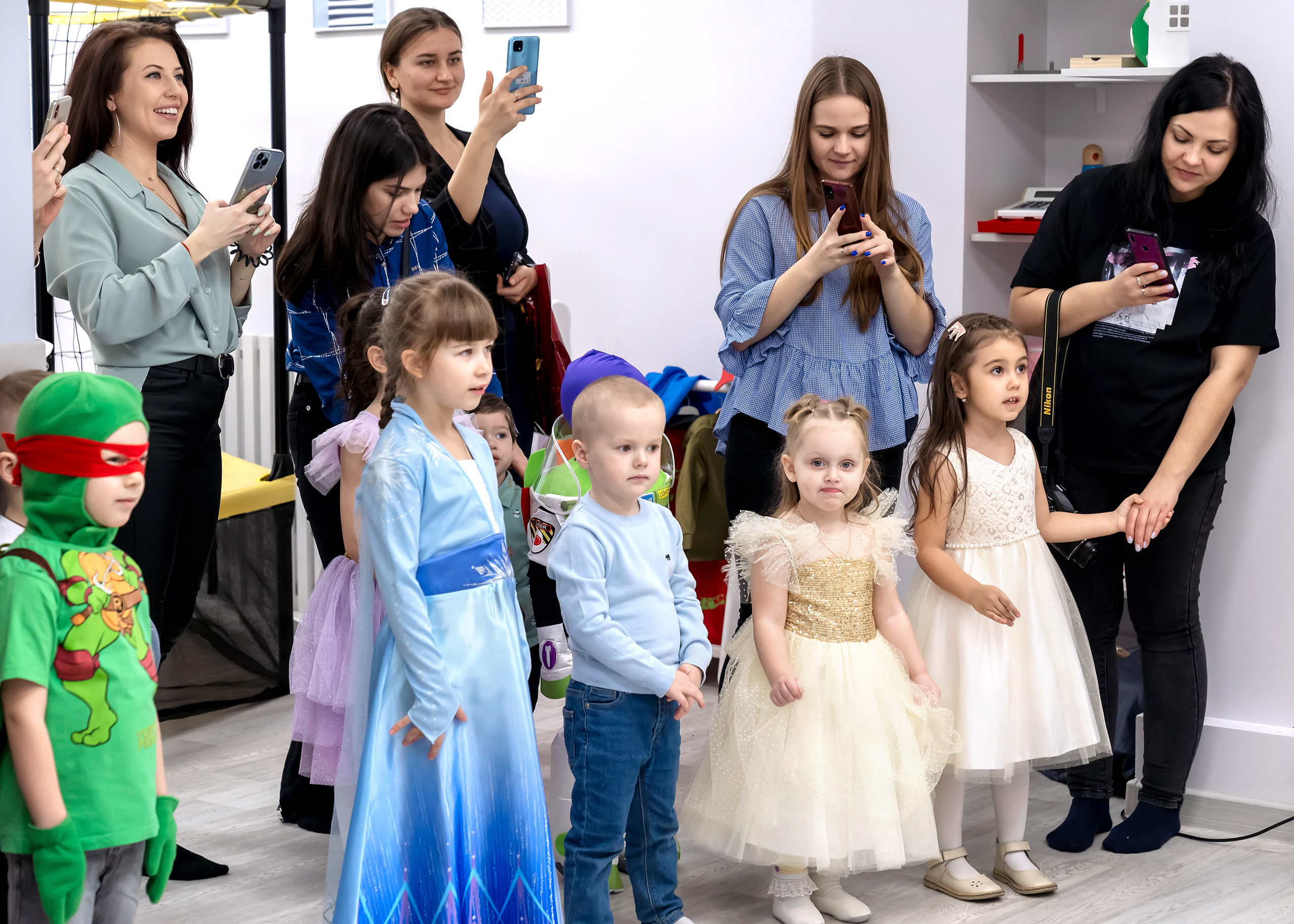 Утренник в Домми. Главная