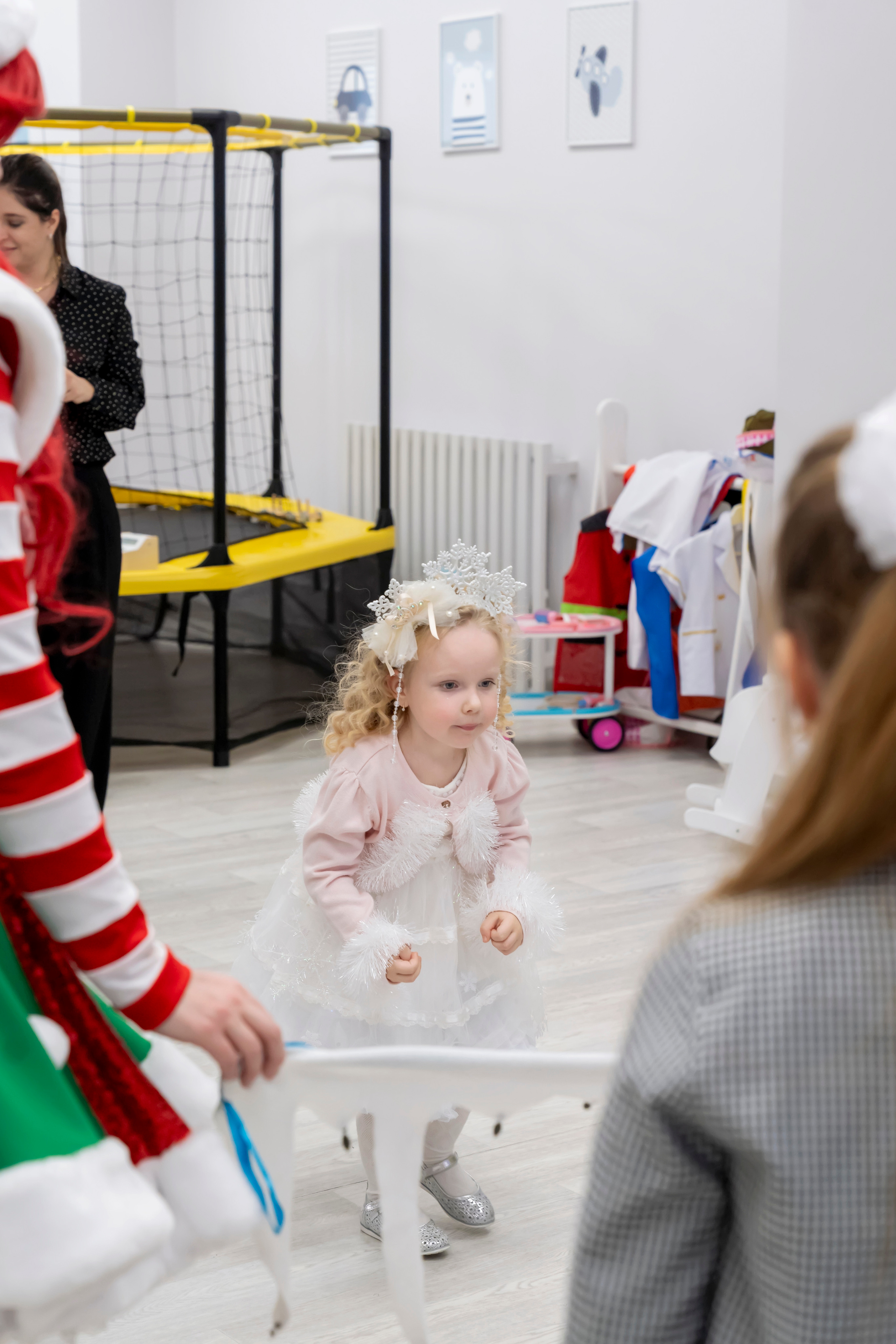 Утренник в Домми. Главная