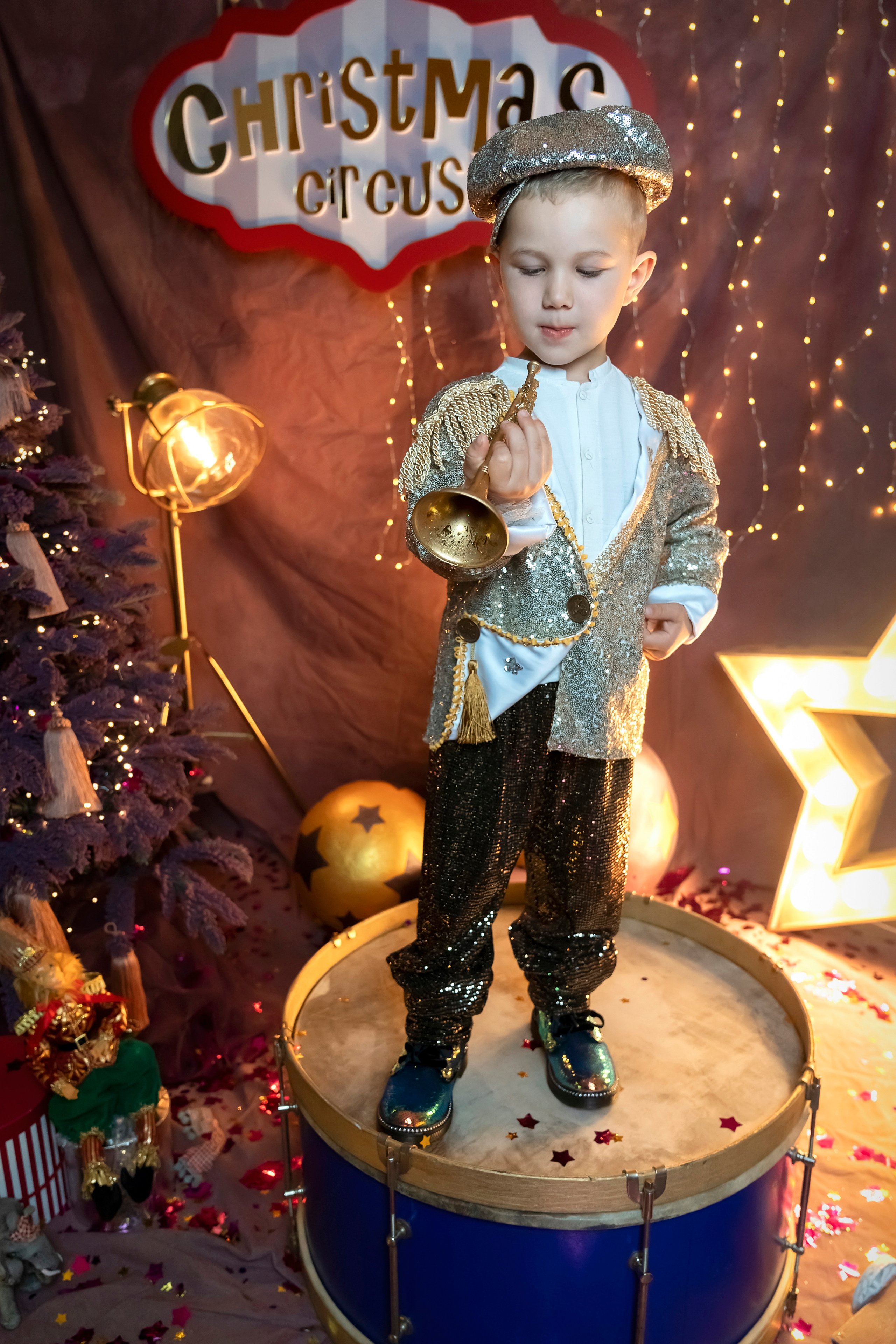 Новогодний цирк!. Главная