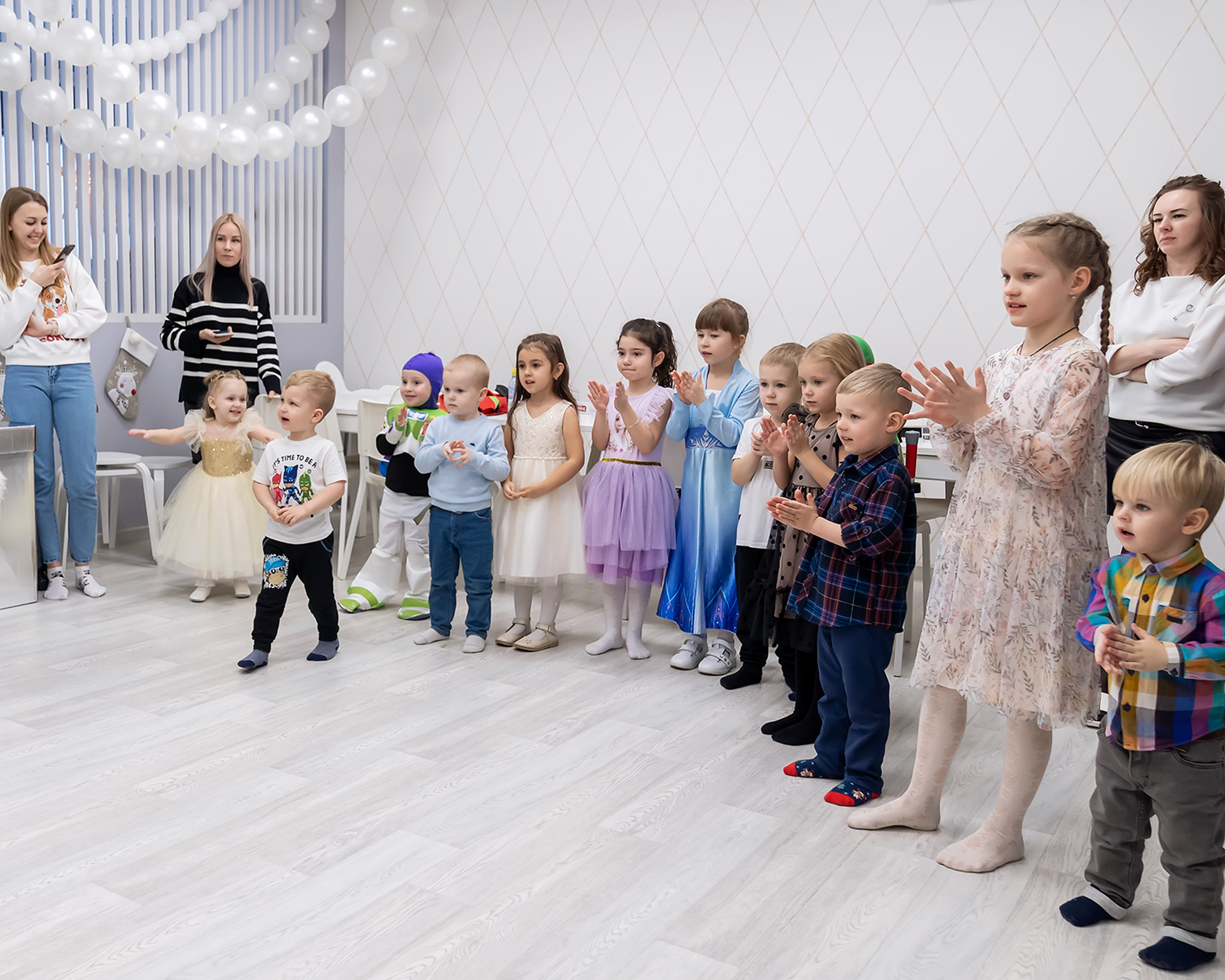 Утренник в Домми. Главная