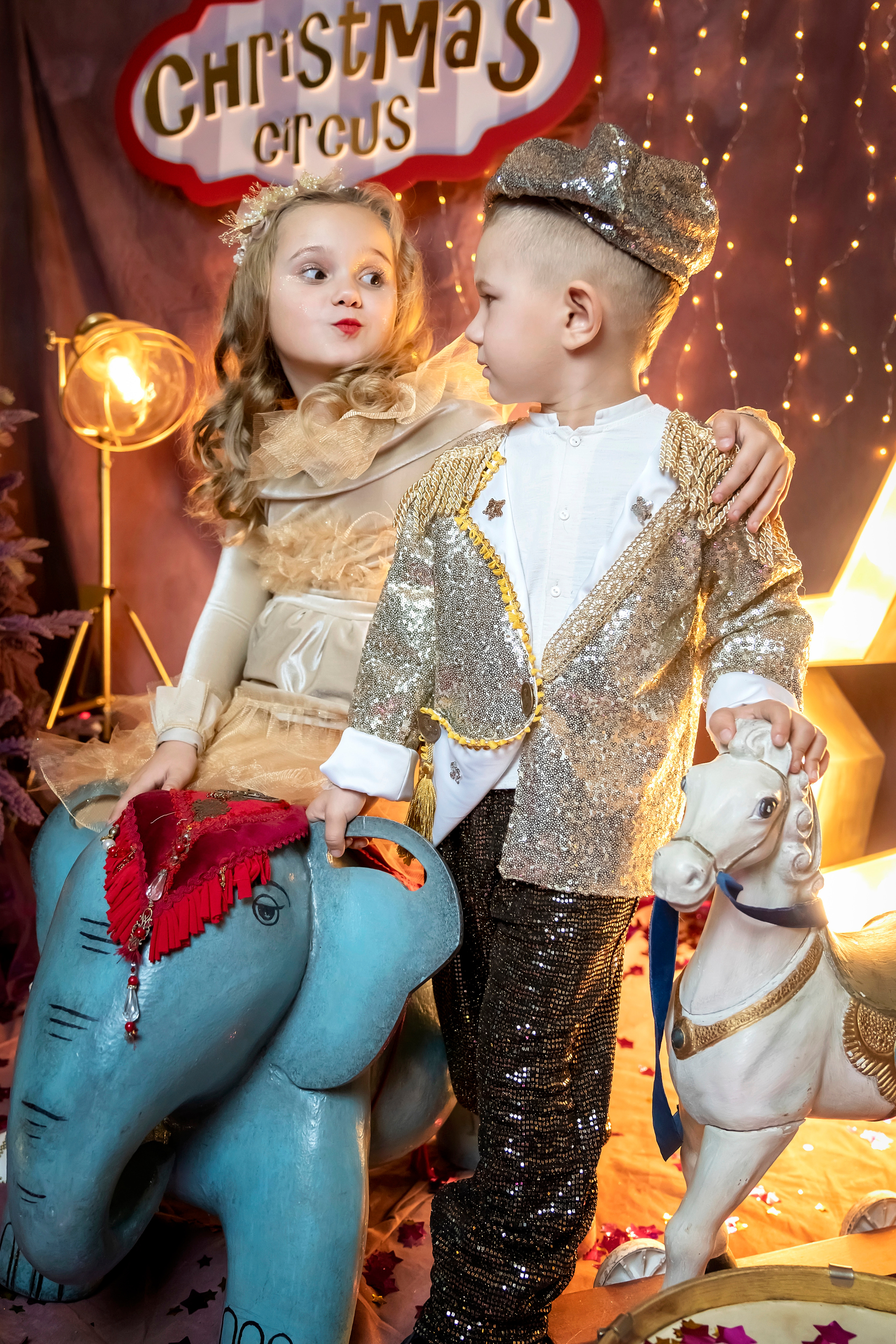 Новогодний цирк!. Главная