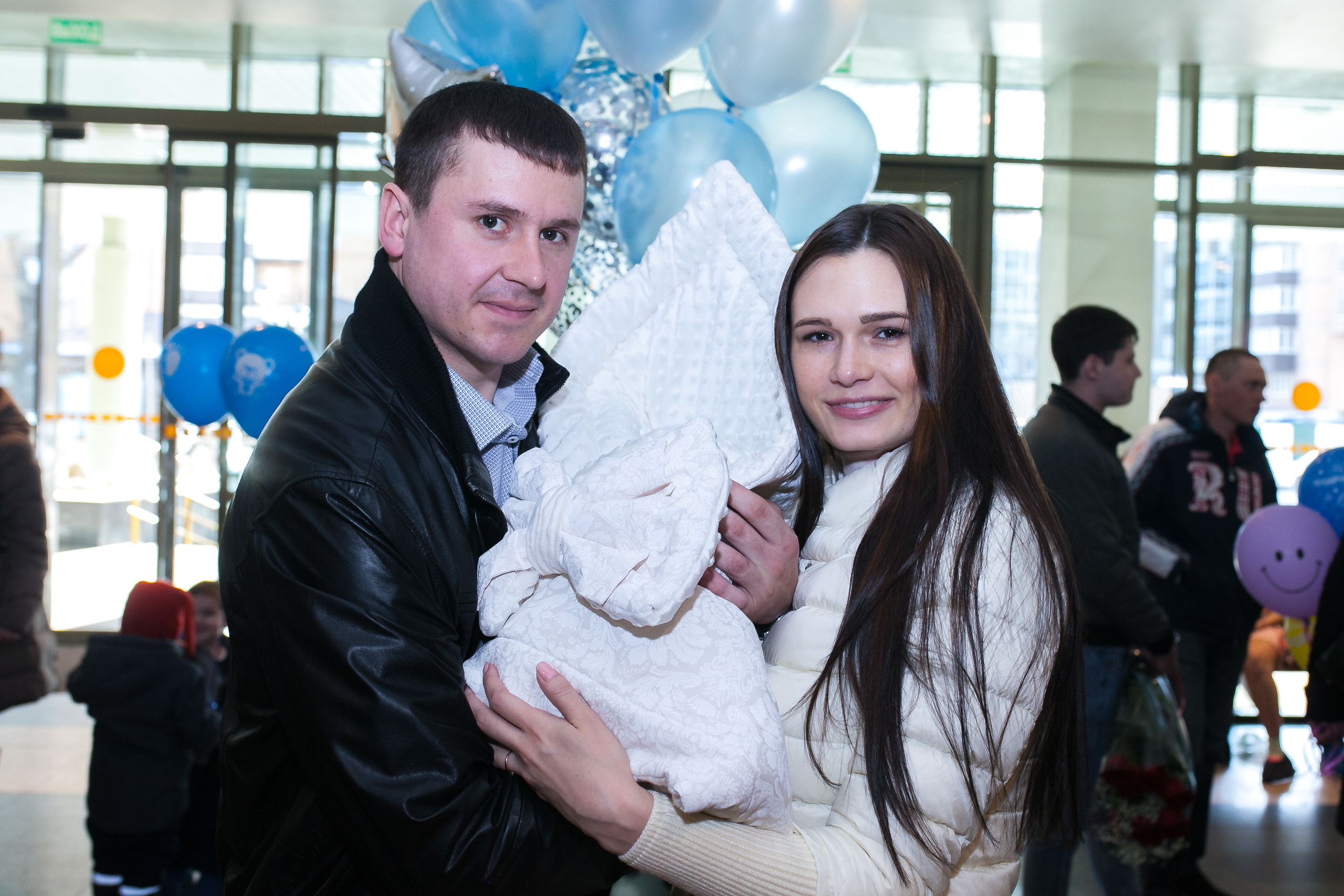 Выписка из роддома. Свадебный, семейный и детский фотограф в Иркутске Жанат Уразгалиев