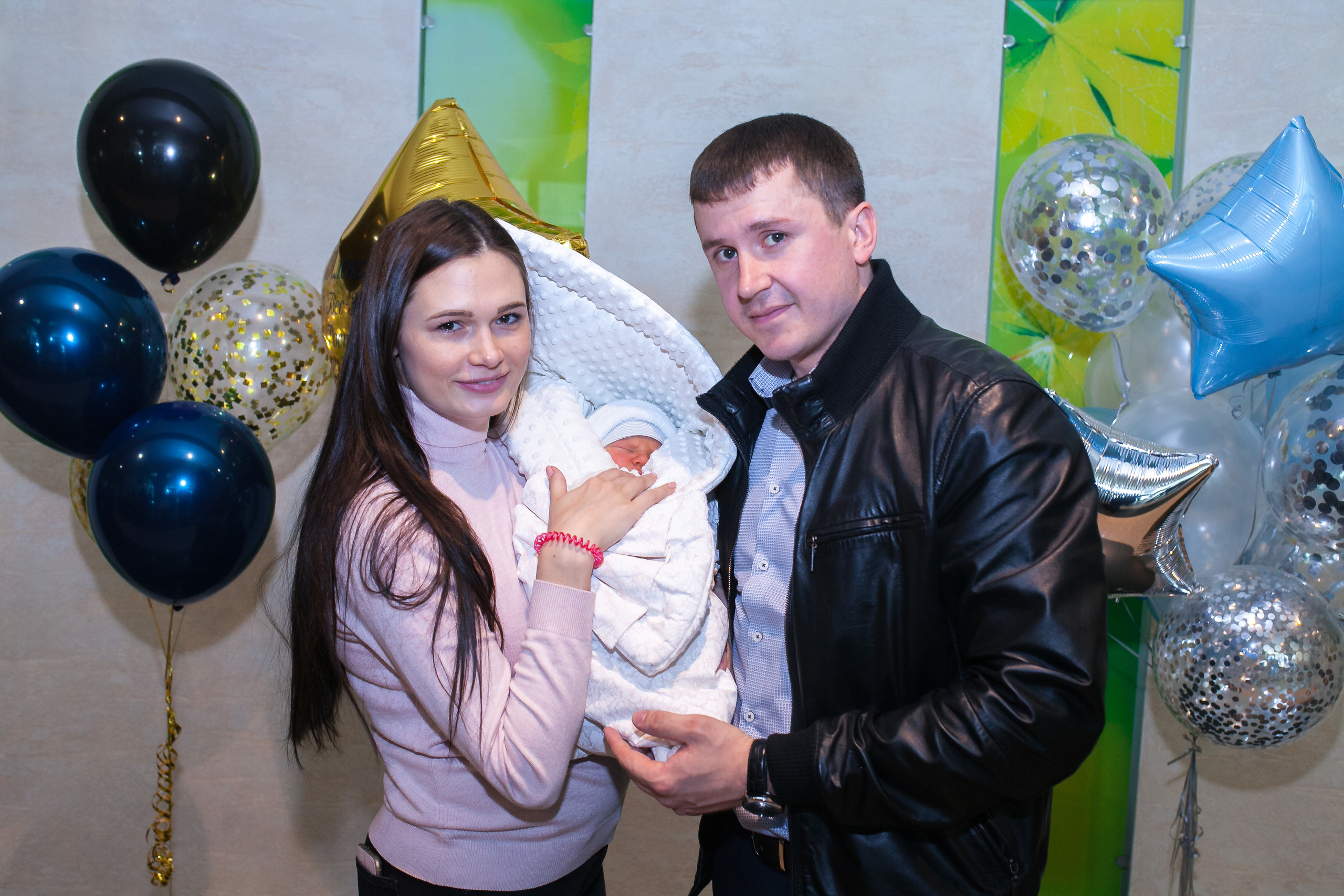 Выписка из роддома. Свадебный, семейный и детский фотограф в Иркутске Жанат Уразгалиев