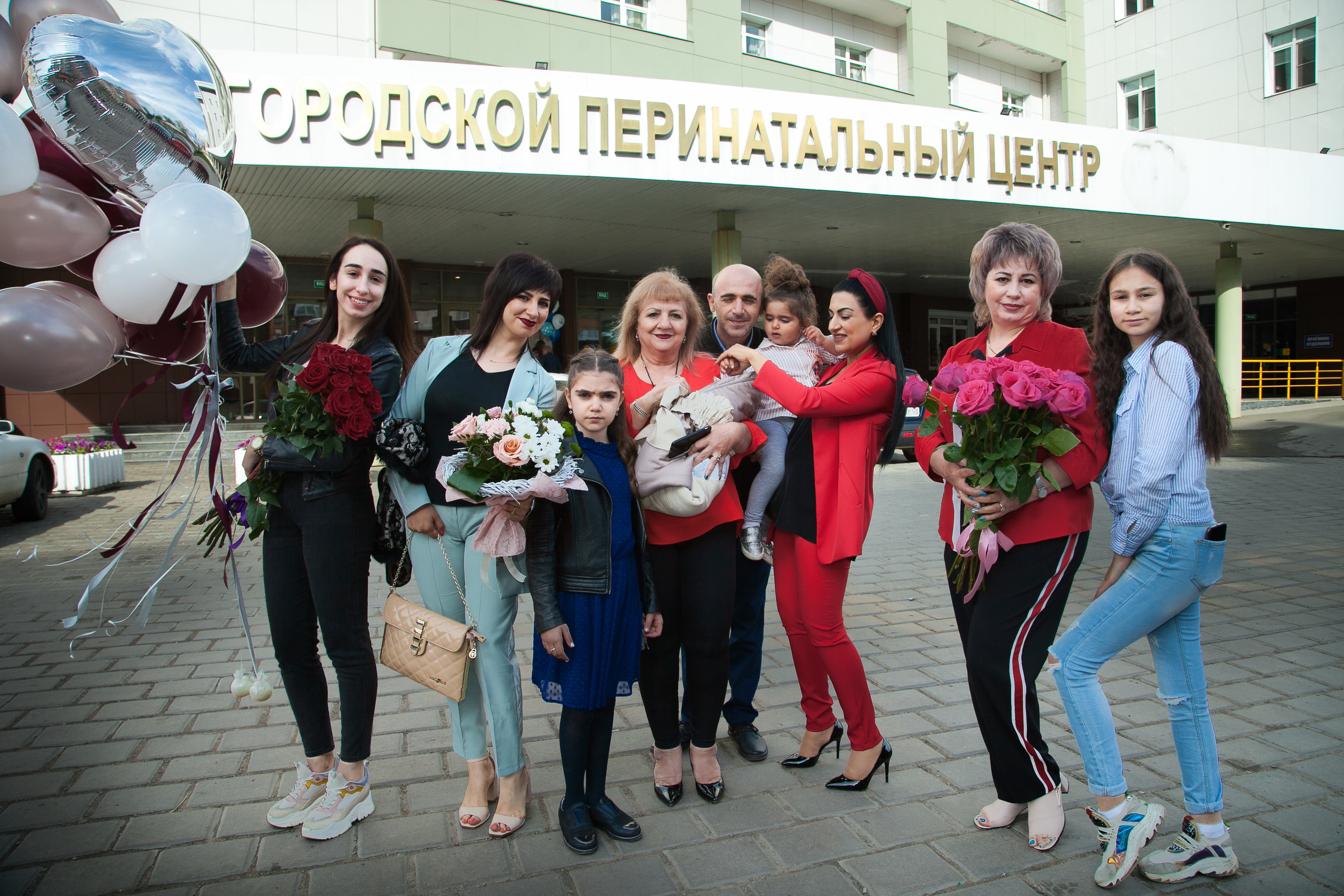 Выписка из роддома. Свадебный, семейный и детский фотограф в Иркутске Жанат Уразгалиев