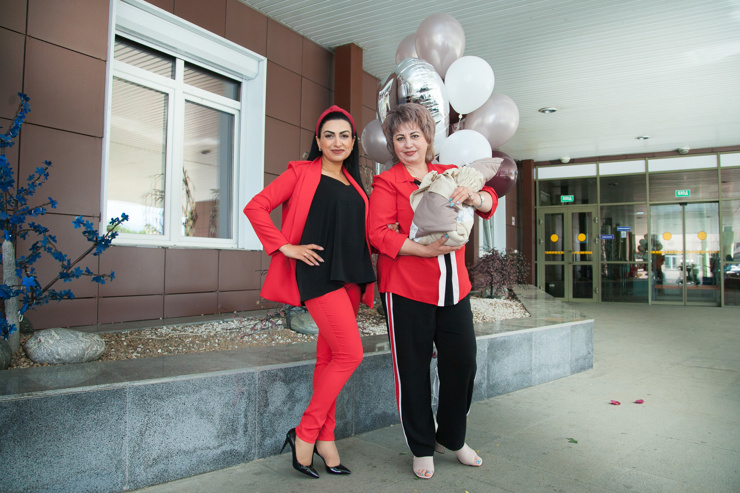 Выписка из роддома. Свадебный, семейный и детский фотограф в Иркутске Жанат Уразгалиев