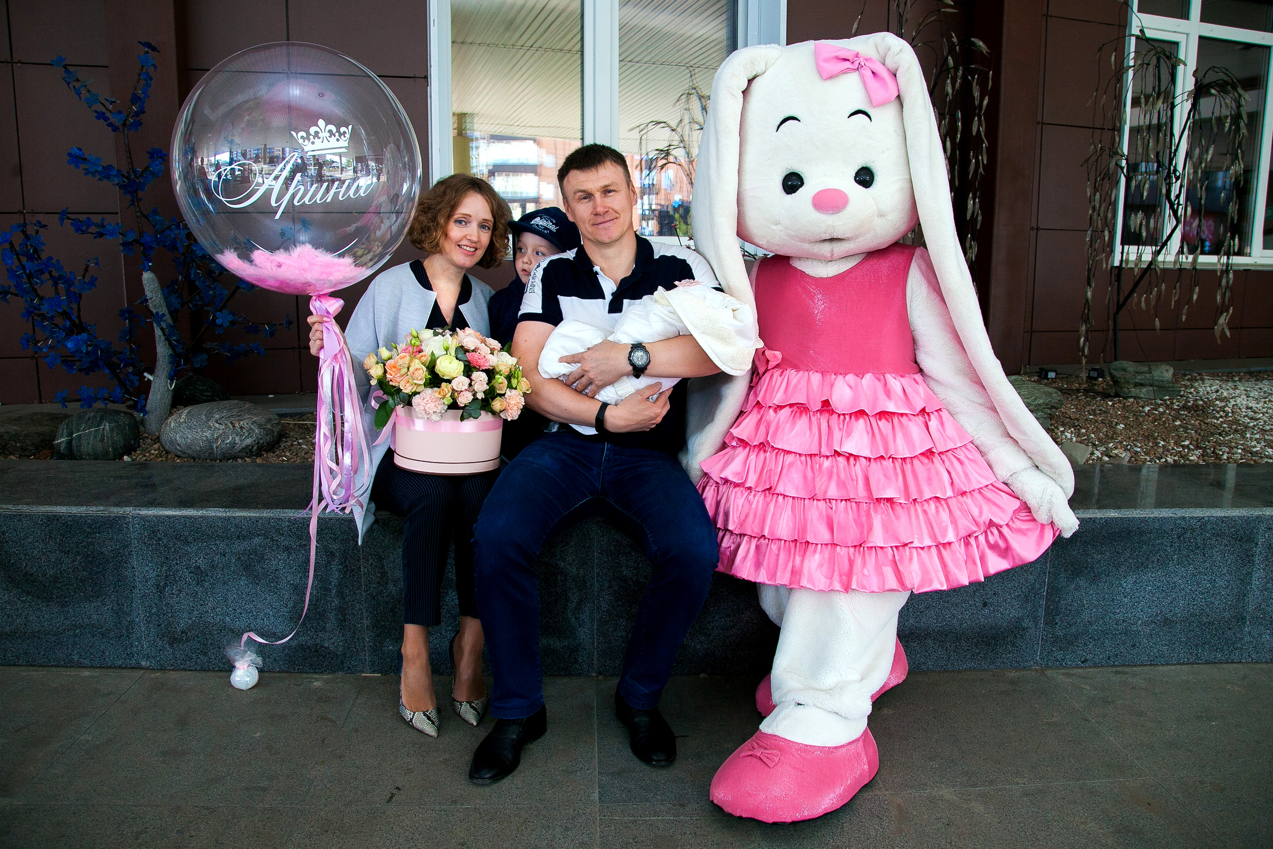 Выписка из роддома. Свадебный, семейный и детский фотограф в Иркутске Жанат Уразгалиев