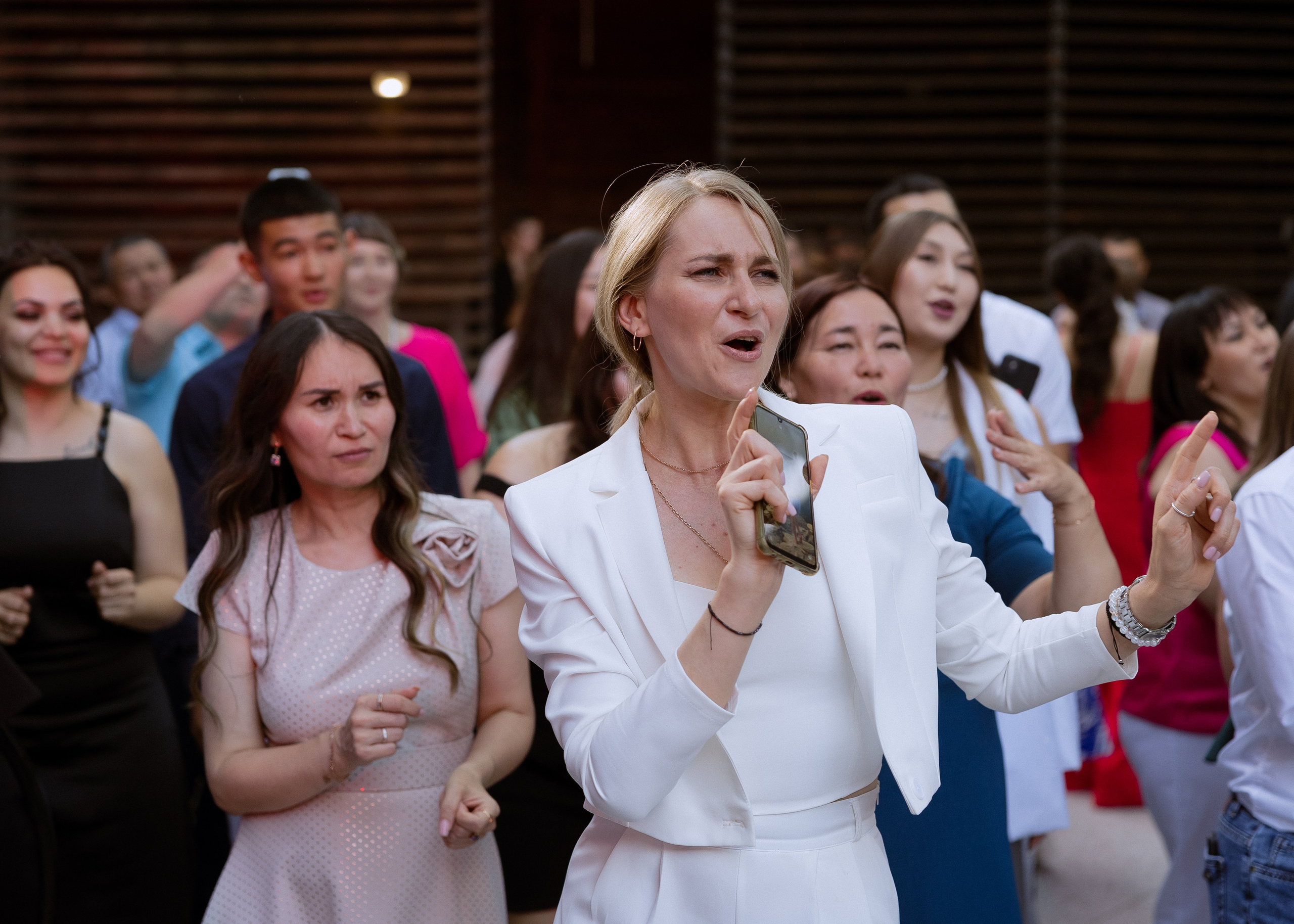 Дмитрий и Алита. Фотограф Эмиль Исякаев