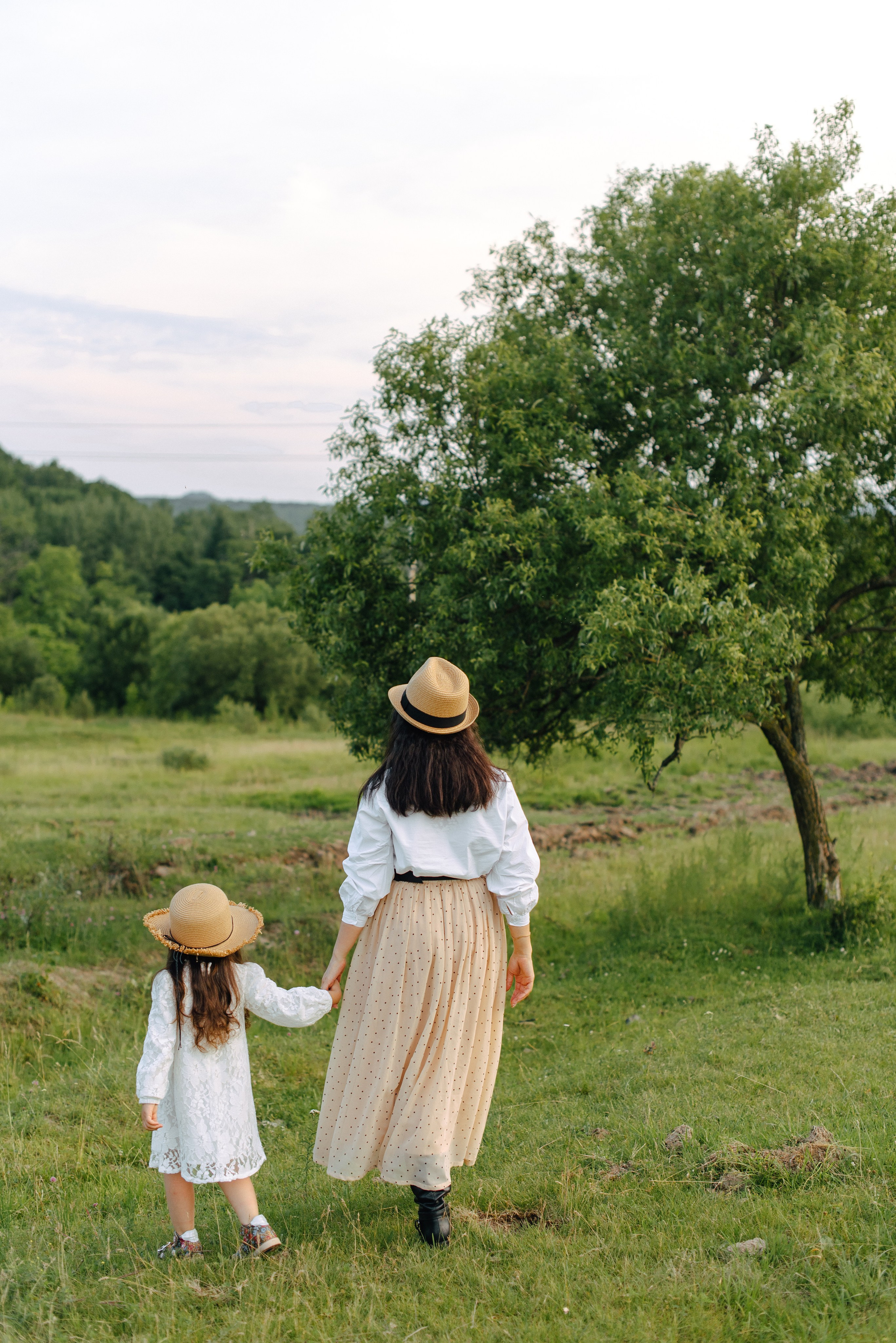 НА ЗЕЛЕНОМ ПОЛЕ. Шашкова Вероника / Свадебный и семейный фотограф Москва и Ярославль