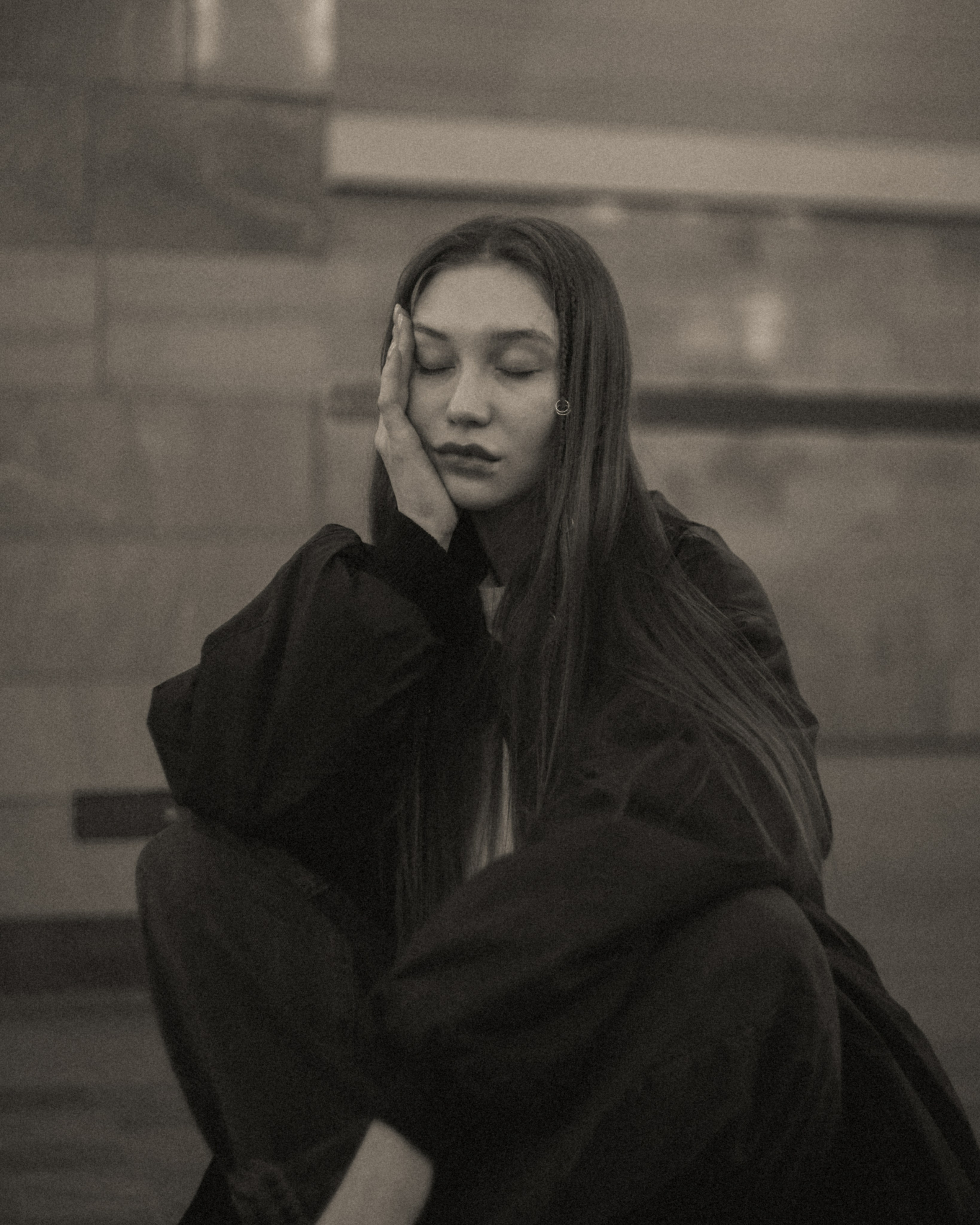 Grunge photoshoot at metro station Grazhdanskiy prospekt. Katya Che | Photographer | Beograd