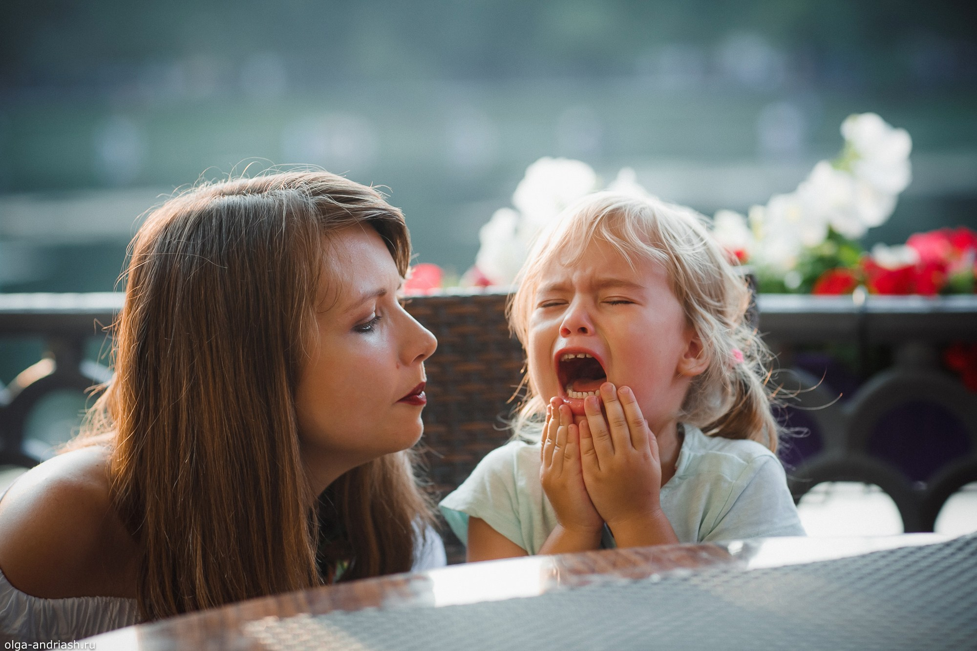 Прогулки на Патриарших прудах. Семейный, портретный и свадебный фотограф в Санкт-Петербурге и Москве