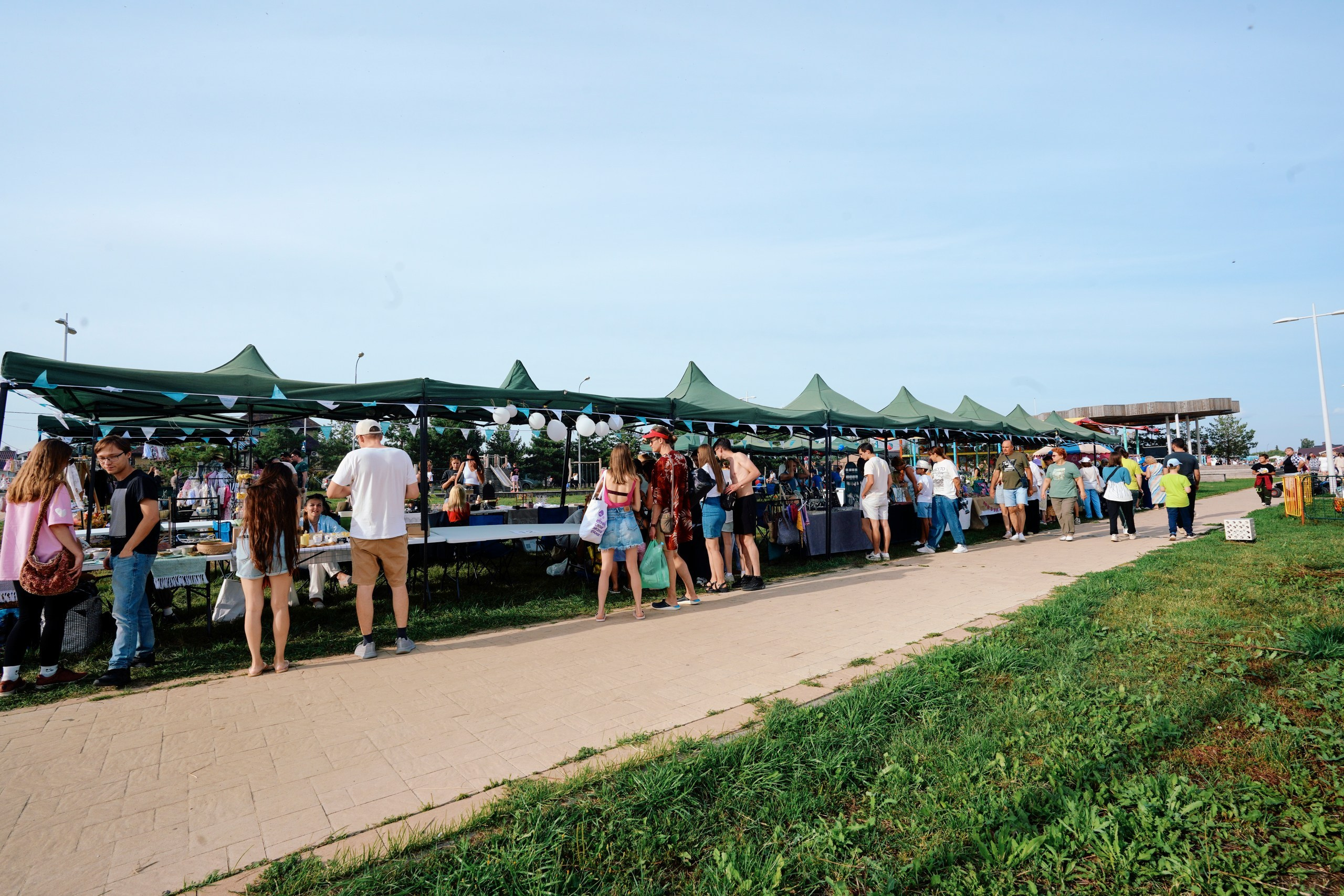 Пляжный маркет 2024, г. Лаишево. Фотограф Казань