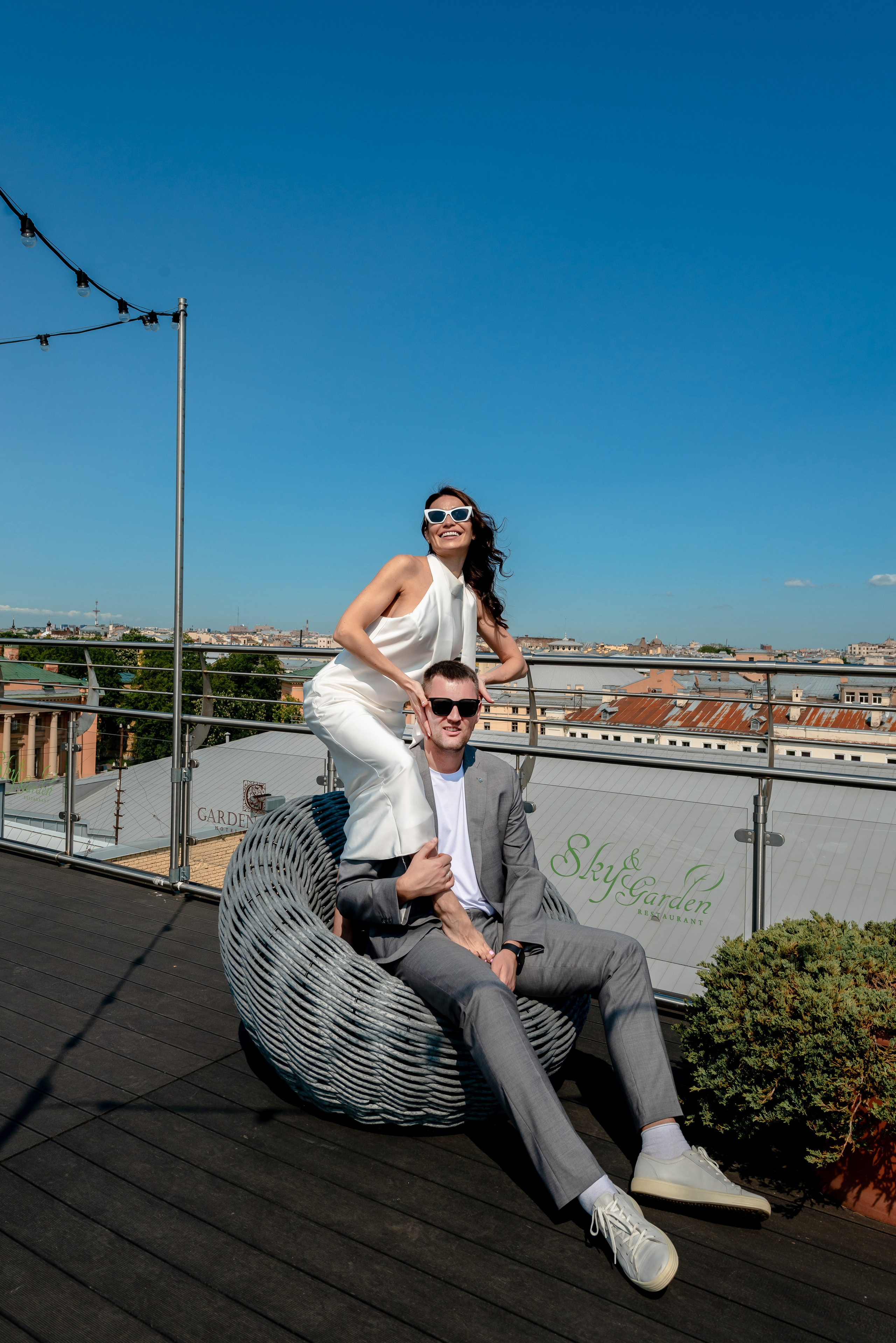 Алина и Алексей (прогулка на кабриолете, Академия Художеств, Екатерининский парк в Пушкине). Портретный, семейный и свадебный фотограф в Санкт-Петербурге и в Пушкине Ширяев Денис