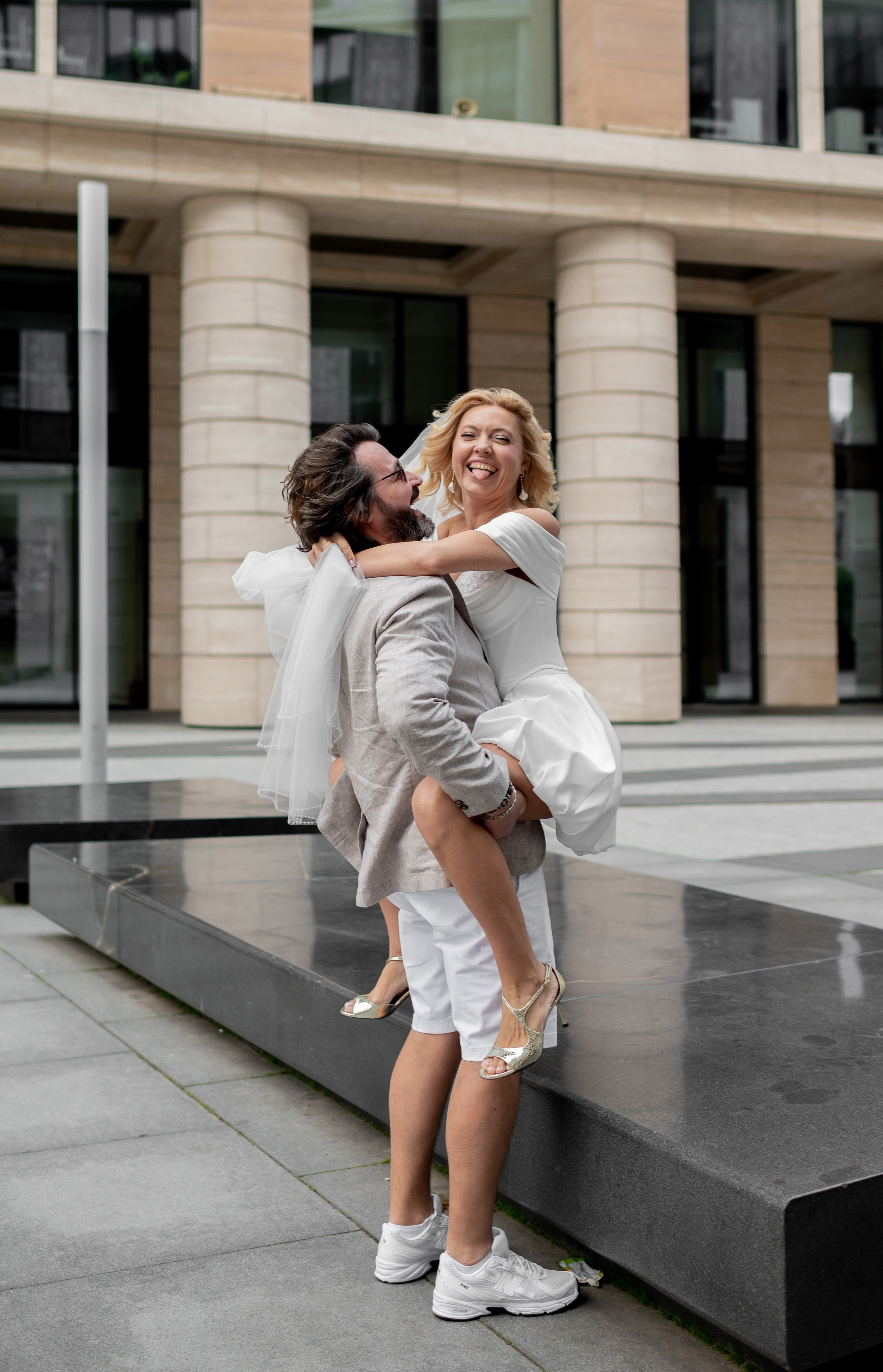 Юлия и Павел (сборы невесты, Невская ратуша, красный Buick, прогулка по рекам на катере). Портретный, семейный и свадебный фотограф в Санкт-Петербурге и в Пушкине Ширяев Денис