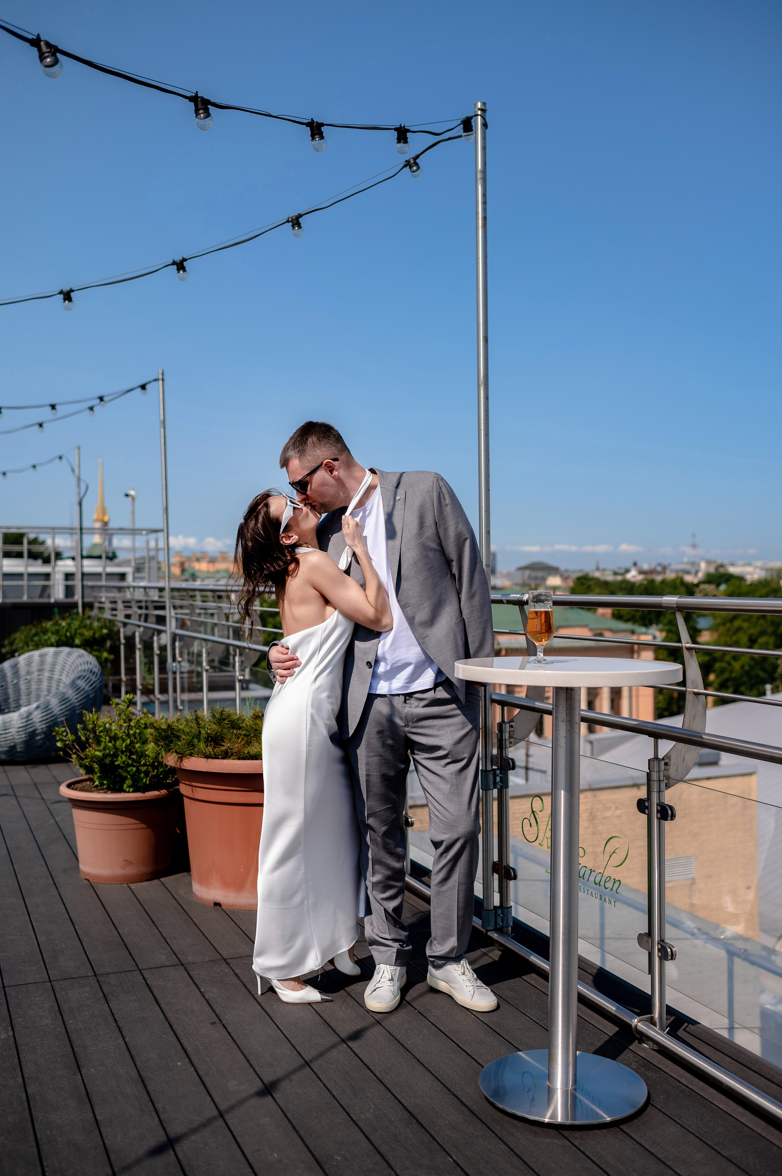 Алина и Алексей (прогулка на кабриолете, Академия Художеств, Екатерининский парк в Пушкине). Портретный, семейный и свадебный фотограф в Санкт-Петербурге и в Пушкине Ширяев Денис