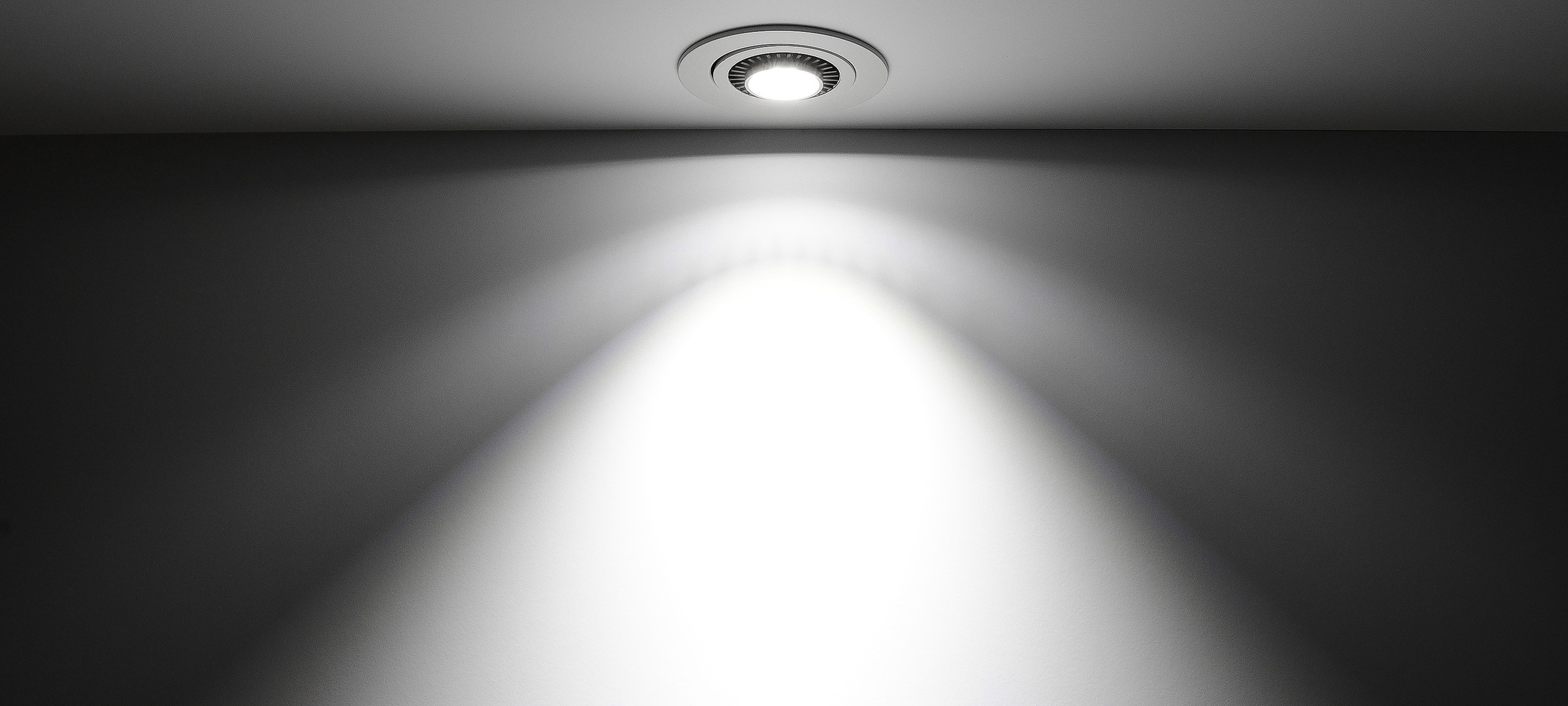 Фотосъёмка светового оборудования. Съемка люстр и светильников