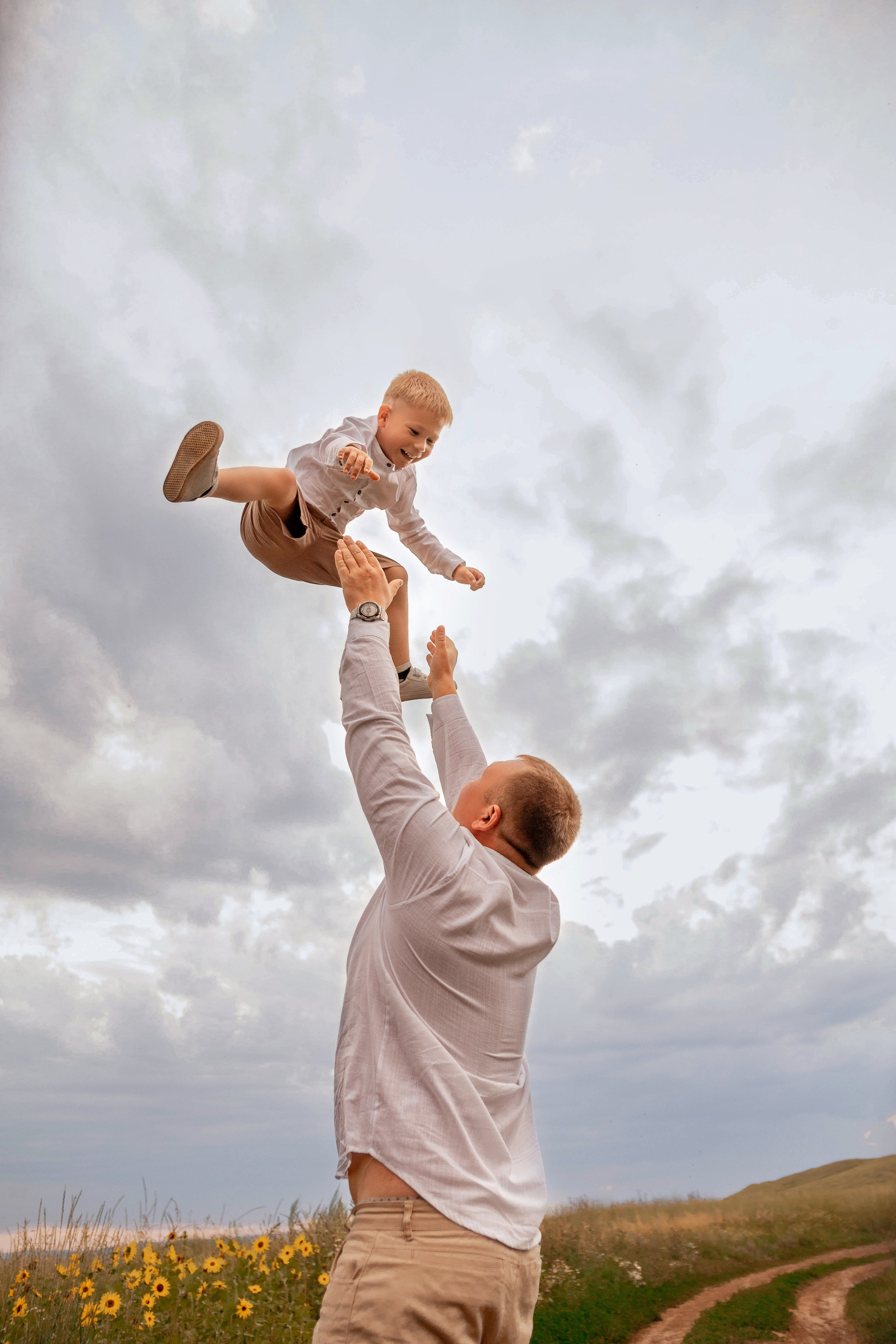Эльвина.Фотосессия перед дождем. Фотограф Мурманск Лилия Маер