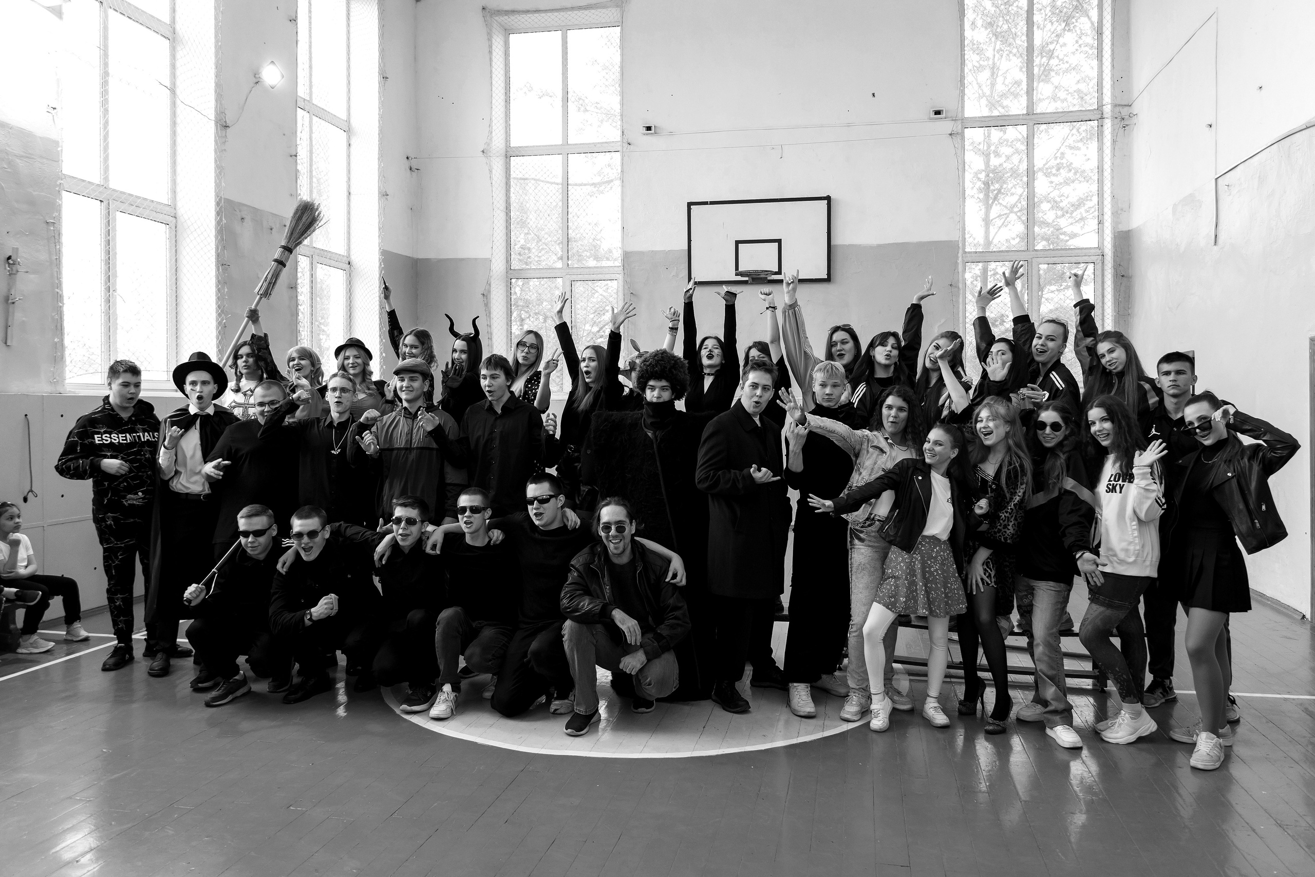 11 класс день не послушания в школе. Фотограф Любовь Корниенко, Примоский край