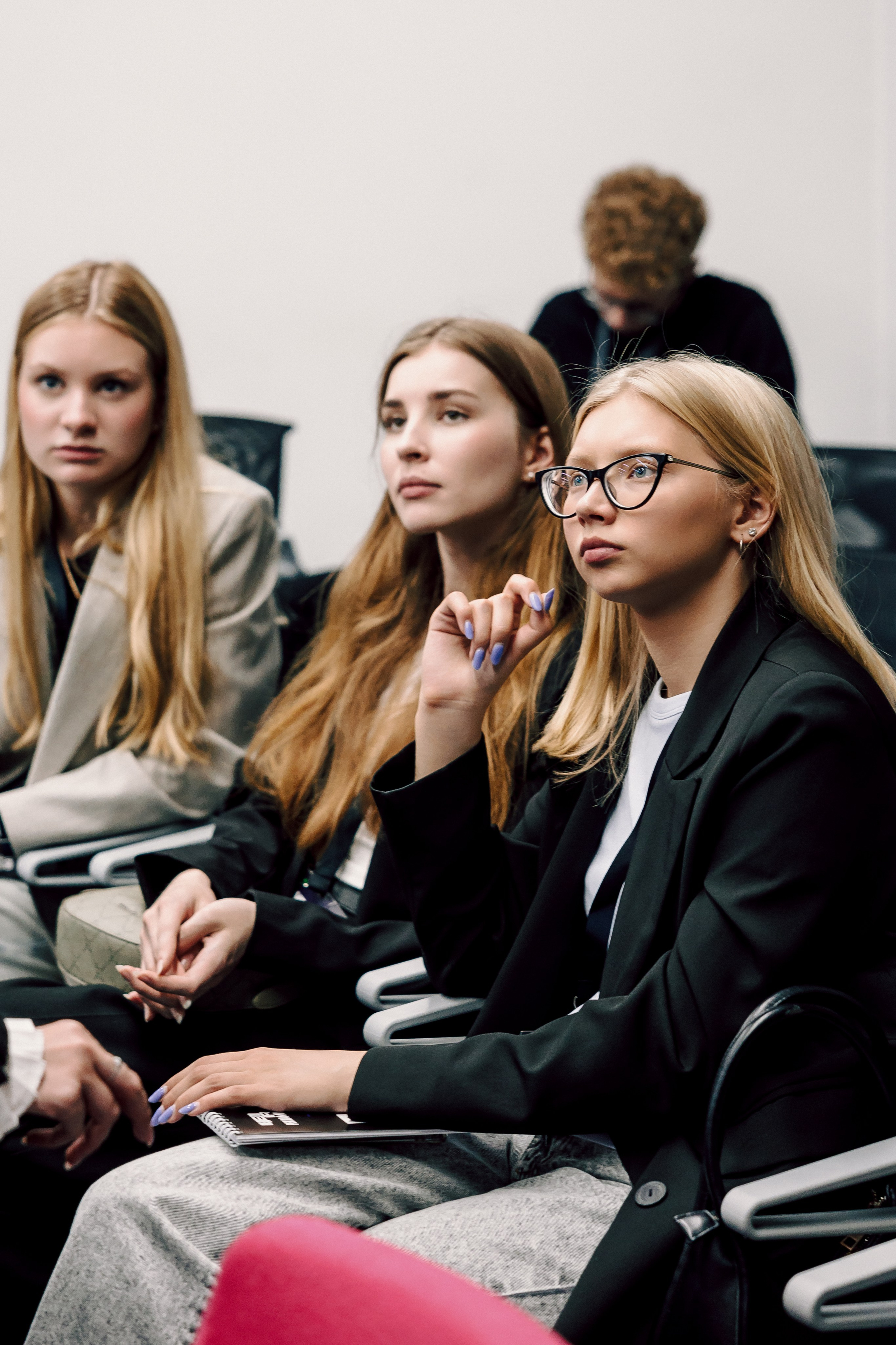 MarHR — Хакатон. Лёшка Варзегов — фотограф