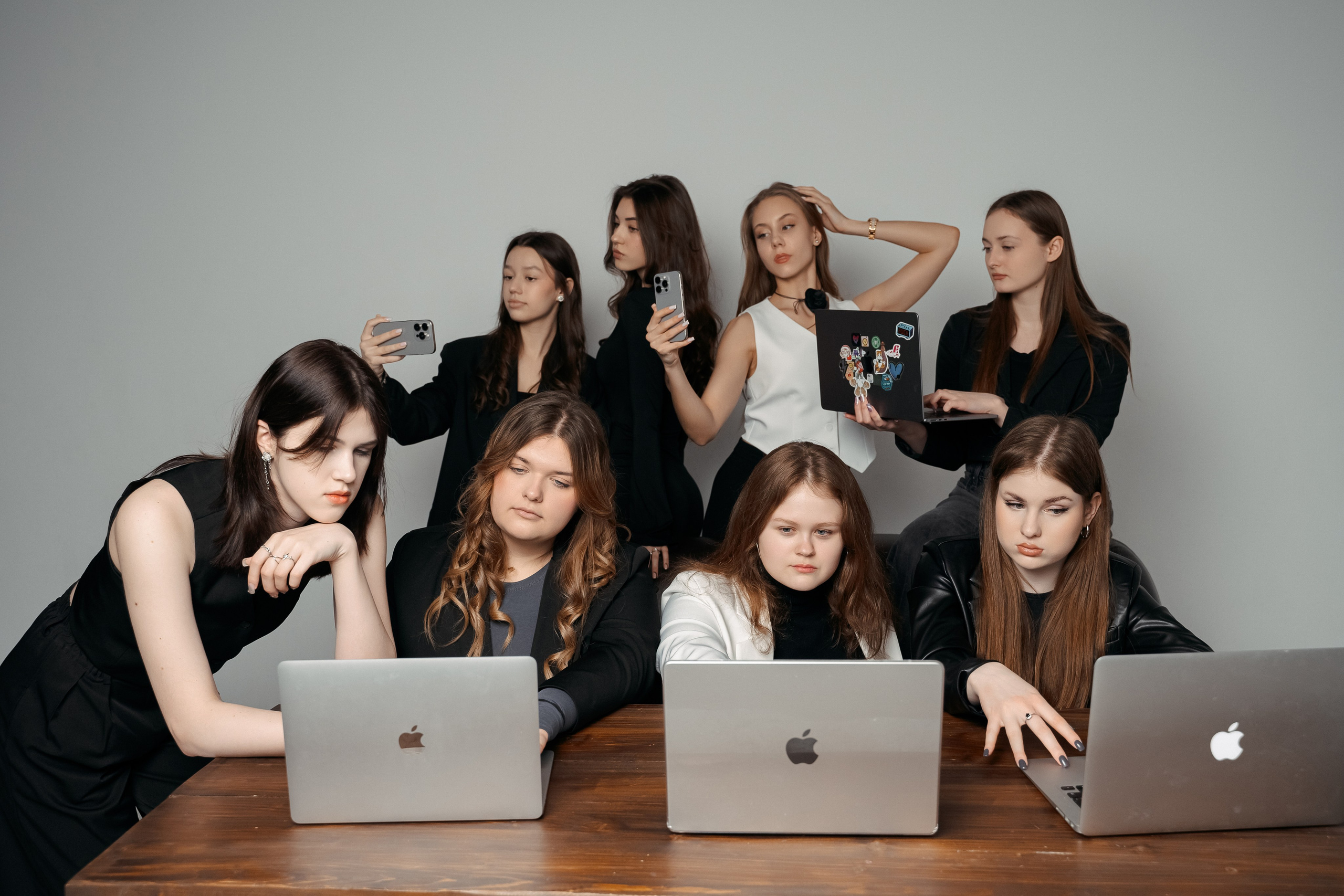 ВЫПУСКНИКИ 11 КЛАСС. МАРГАРИТА КУДРЯШОВА СВАДЕБНЫЙ И СЕМЕЙНЫЙ ФОТОГРАФ ТВЕРЬ МОСКВА