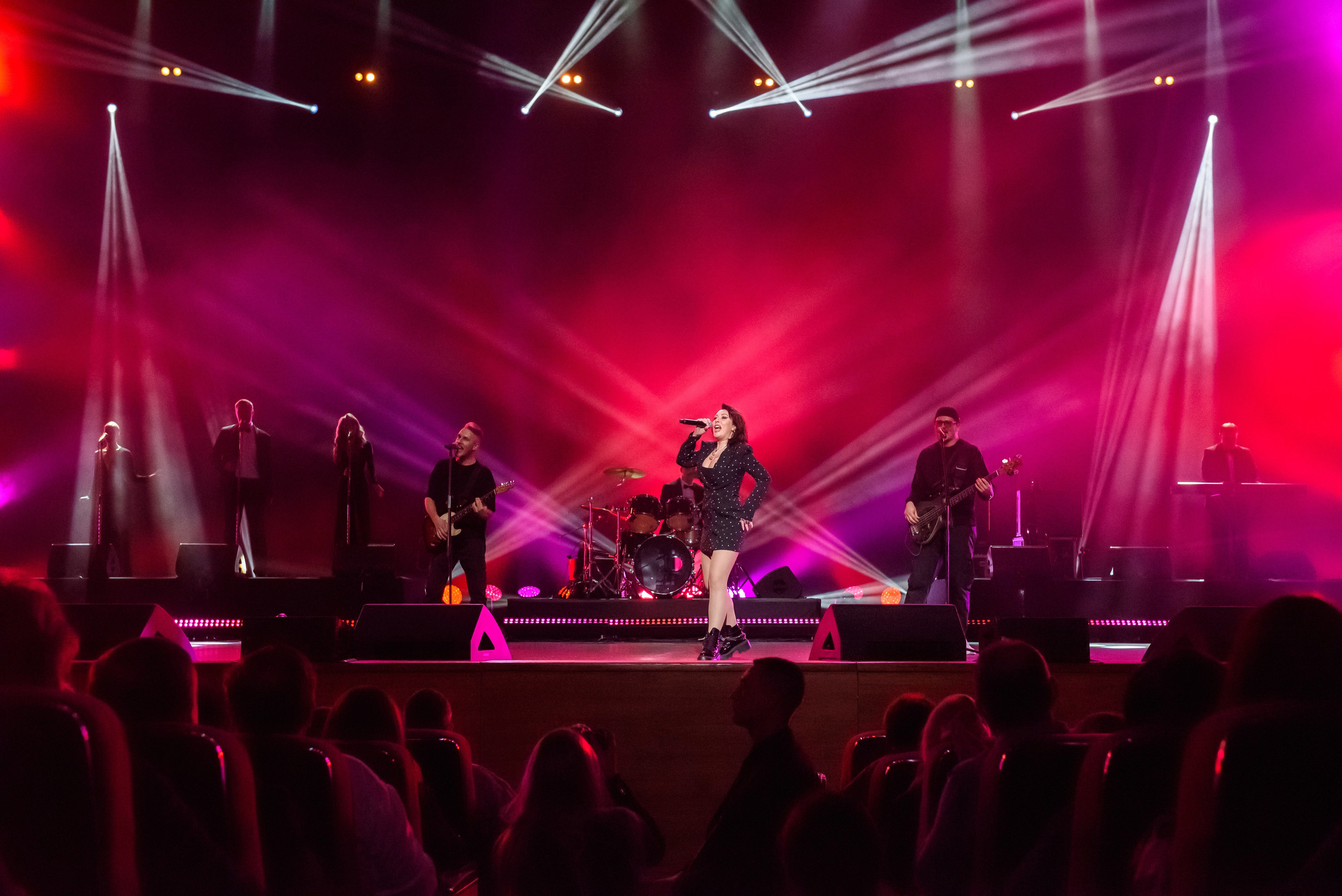 Лариса Рубальская «40 лет с песней по жизни» — Крокус Сити Холл. Бренд-фотограф для экспертов и блогеров в Москве Влада Горбовская