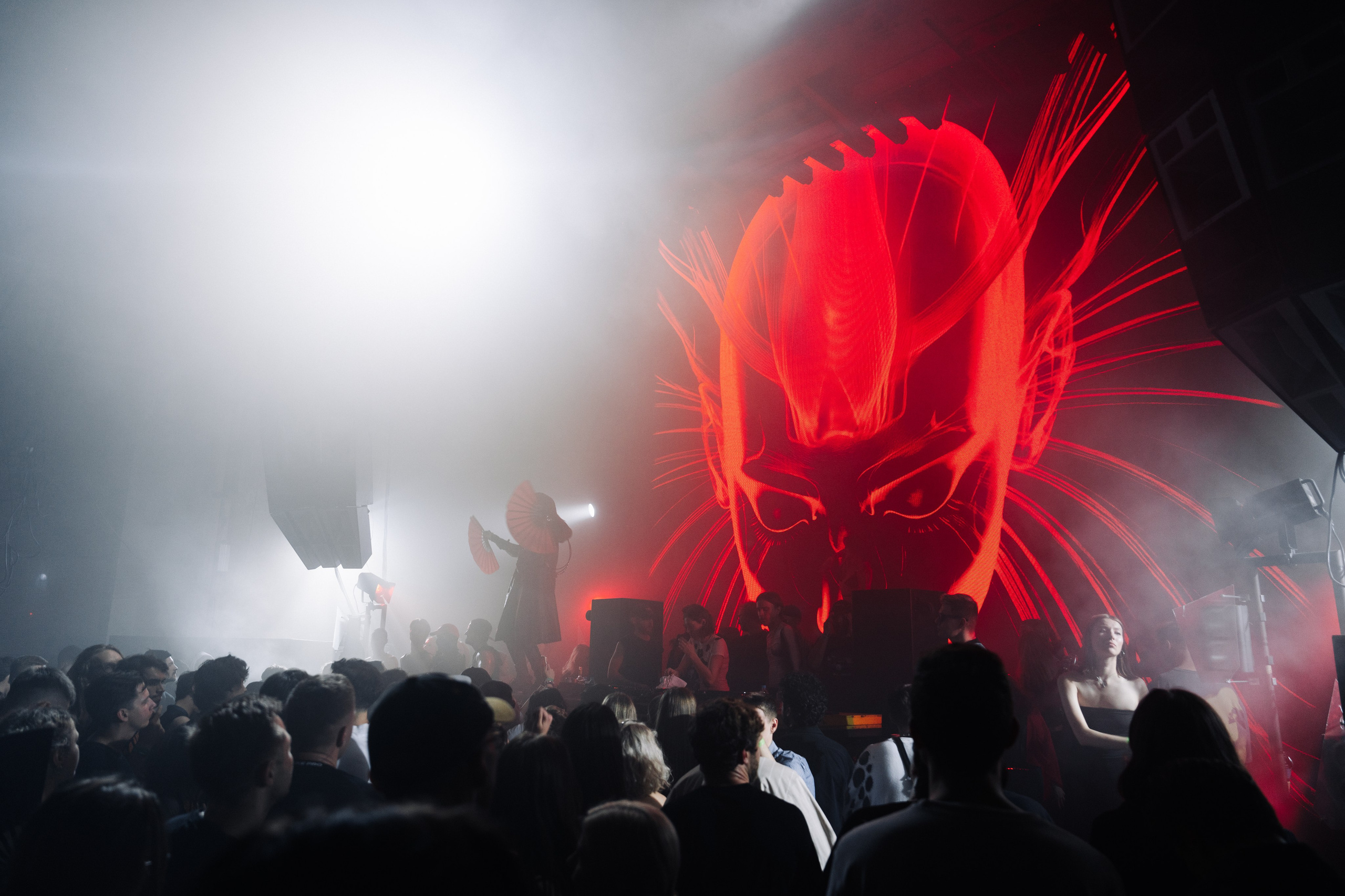 Ø, SILA SVETA. @tomrus: Рустам Шагиморданов — фотограф