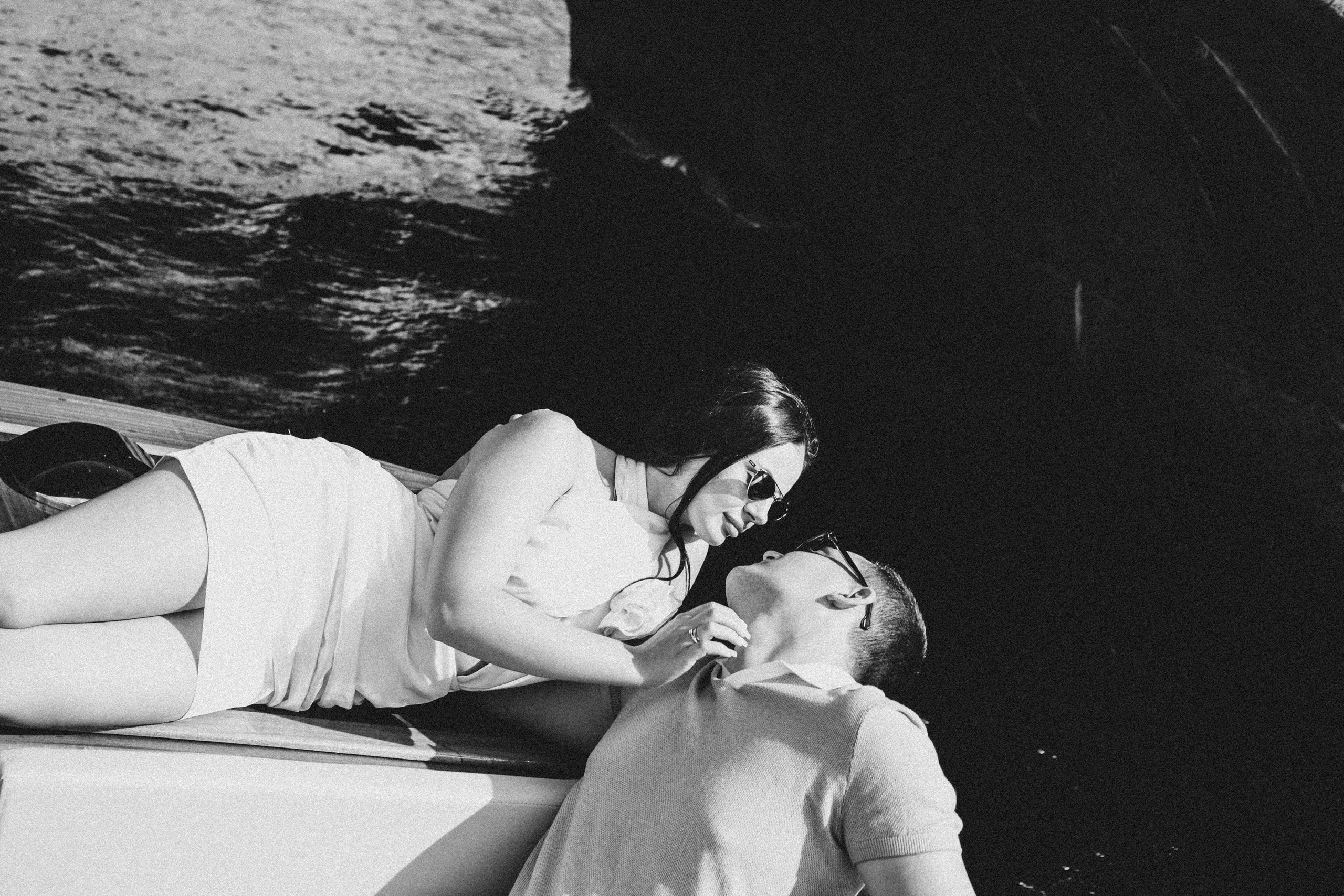 СВАДЕНБНАЯ СЬЕМКА НА КАТЕРЕ ПО КАНАЛАМ САНКТ-ПЕТЕРБУРГА И В АКВАТОРИИ НЕВЫ. Профессиональный фотограф, Санкт-Петербург — Виктория Богомолова