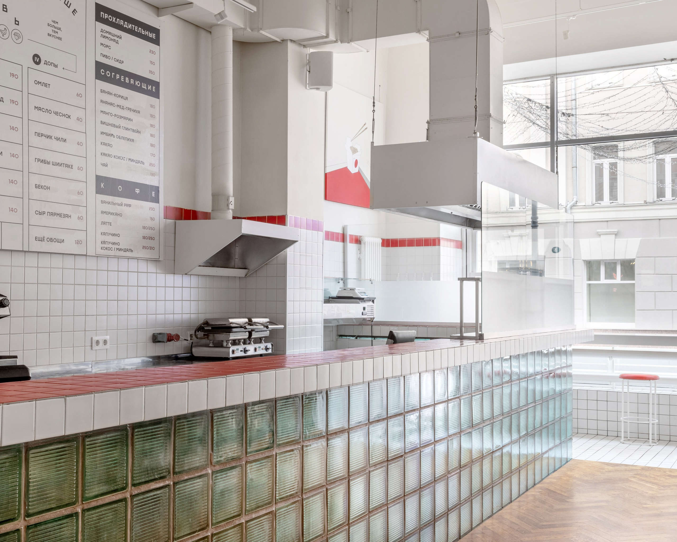 Интерьерная фотосъемка лапшичной Совок в Нижнем Новгороде. Интерьерный фотограф в Нижнем Новгороде и Москве Владимир Гудков