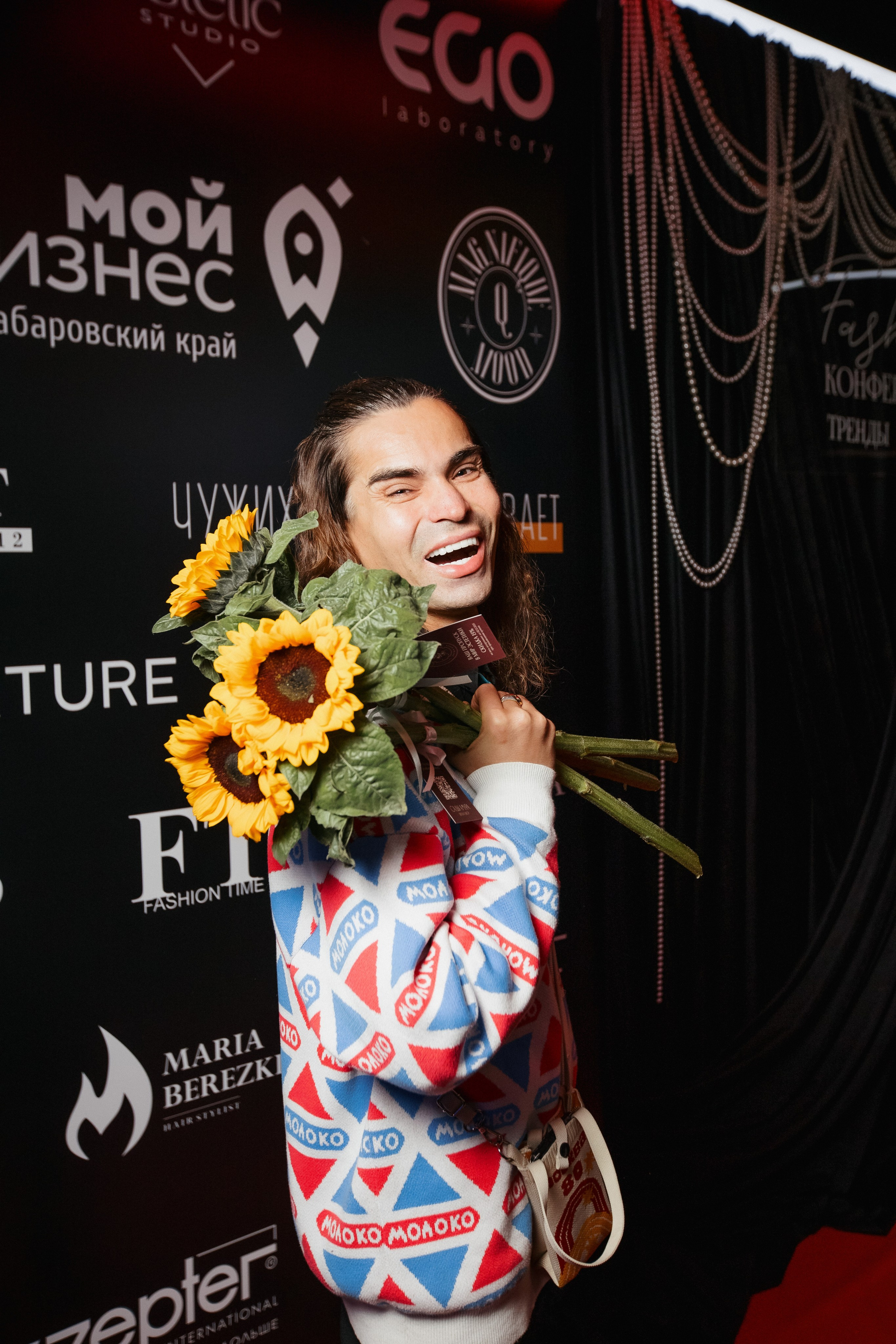 ФЭШН КОНФА. СВОИ. ФОТООТЧЕТЫ-СОБЫТИЯ-МЕСТА