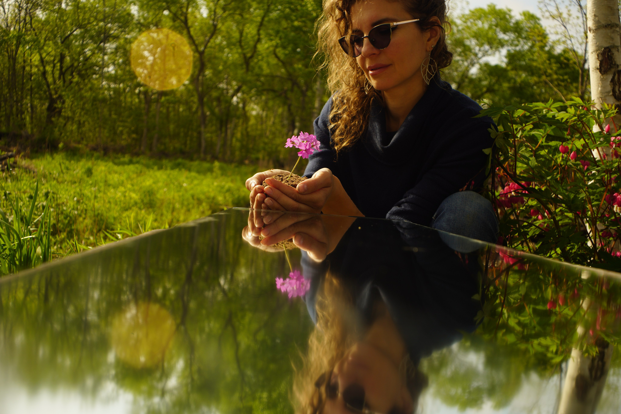 Отражение — художественный портрет. Фотограф Владивосток (художественный портрет, празднование, торжество, мероприятие, фотопрогулка)