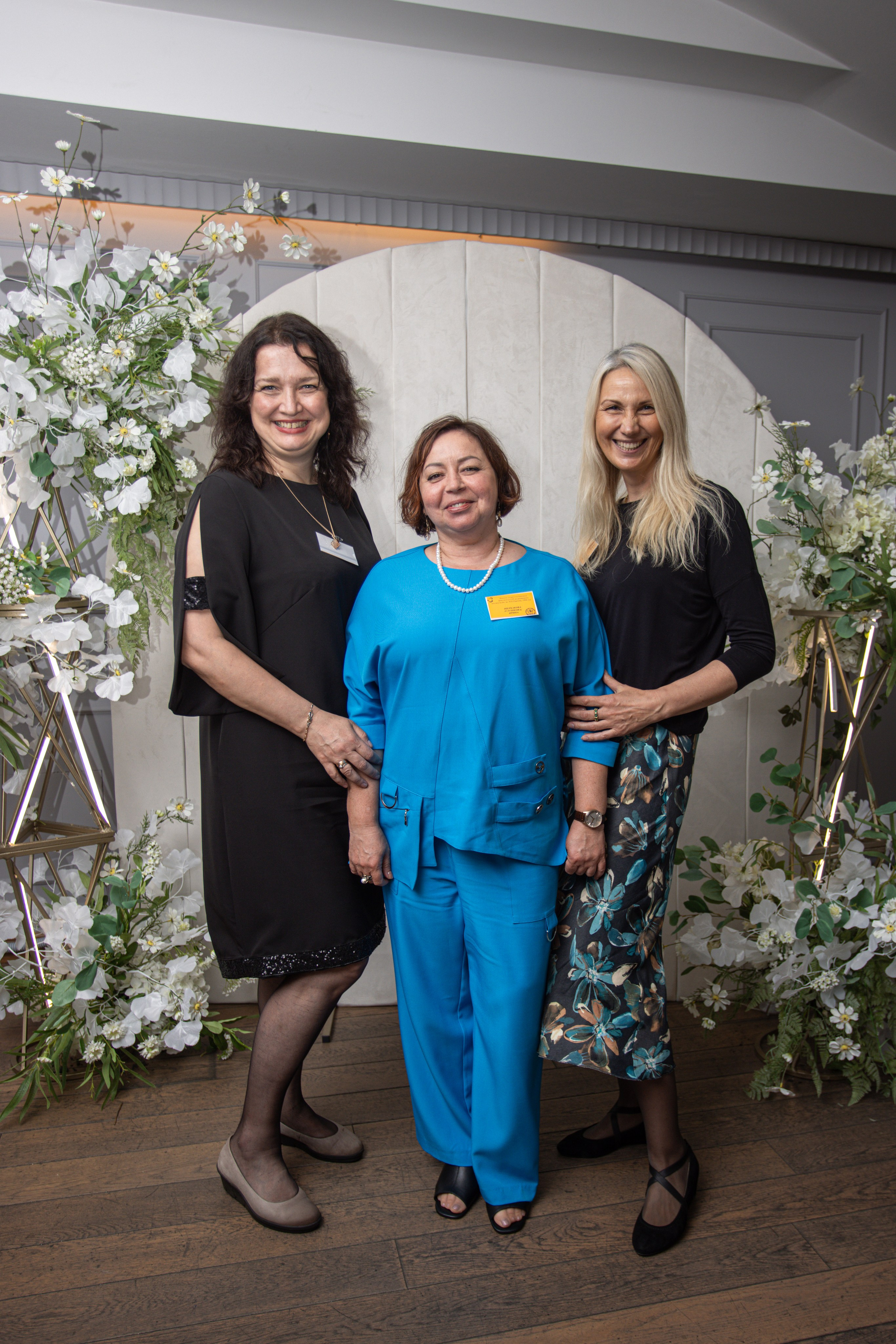 Встреча выпускников. Стоматологи СПб. Семейный фотограф в Вышнем Волочке — Ульяна Иванова | Фотосессии для всей семьи