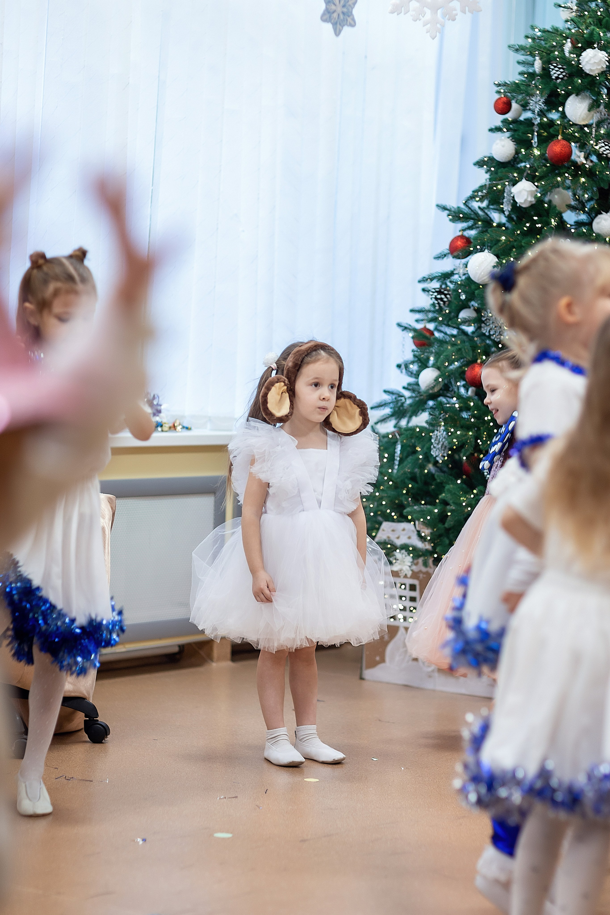 Утренник_"Веселый балаганчик» 2024. Семейный фотограф в Санкт-Петербурге