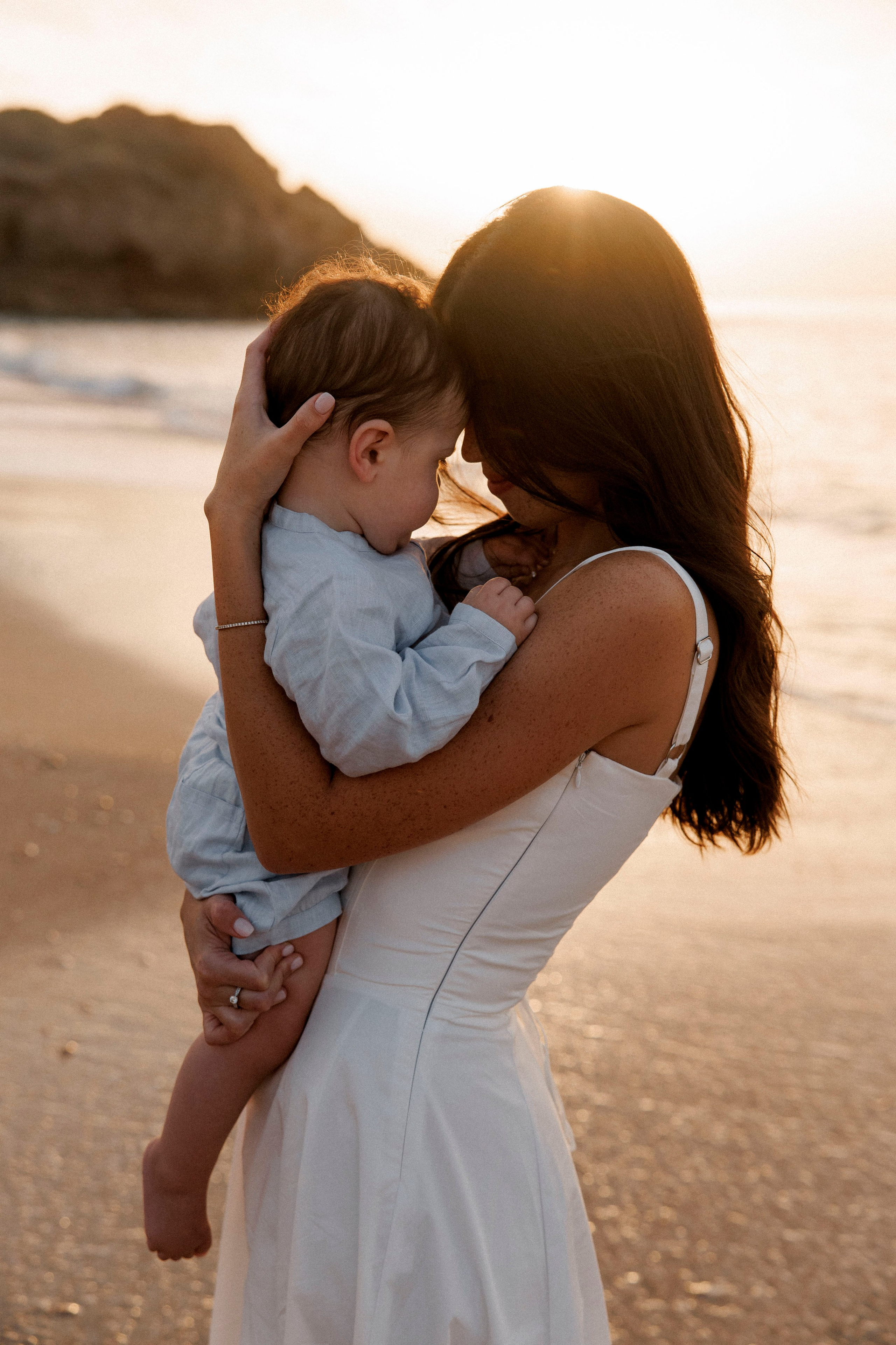 First year family photos near the sea. Главная