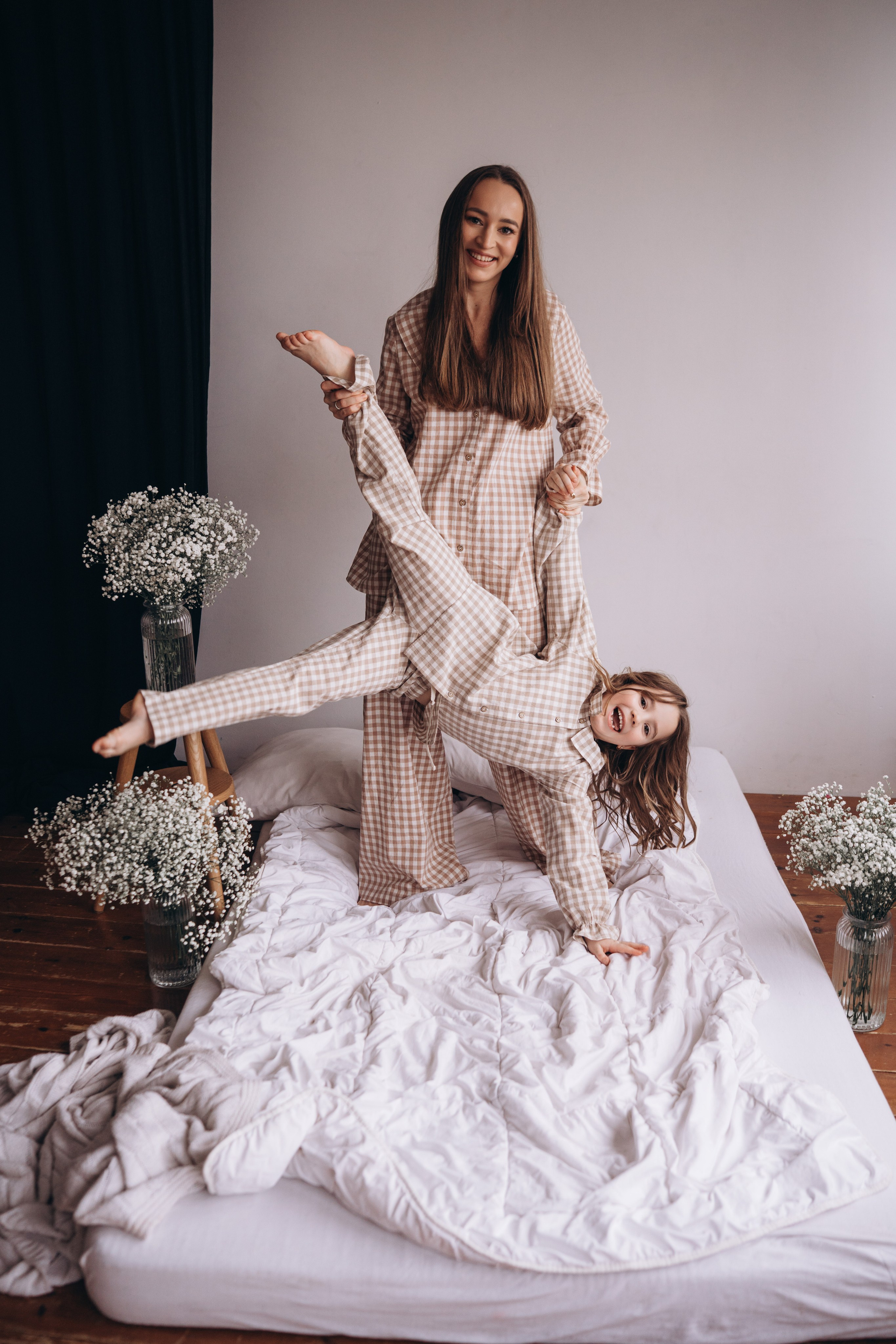 Фотодень Мамы 2026. Фотограф Новорожденных в Москве. Семейные истории в стиле LIFE