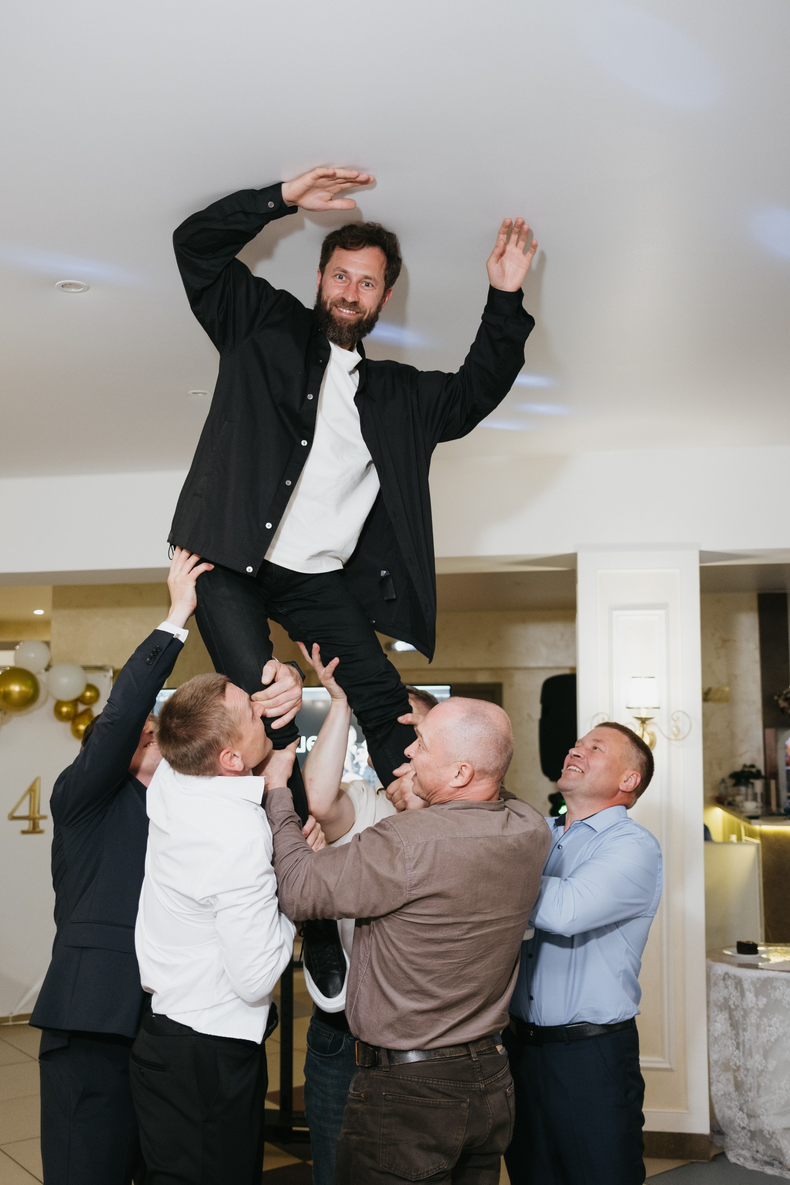 Выпускной 11 класс школы № 30. Свадебный и репортажной фотограф Денис Ожигин в Краснодаре и Краснодарском крае