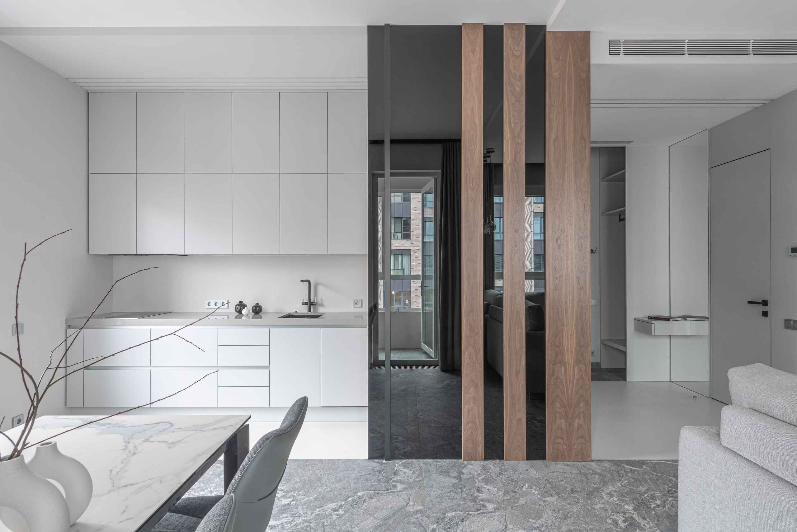 Silver Fountain. apart 6. Interior & architecture photographer