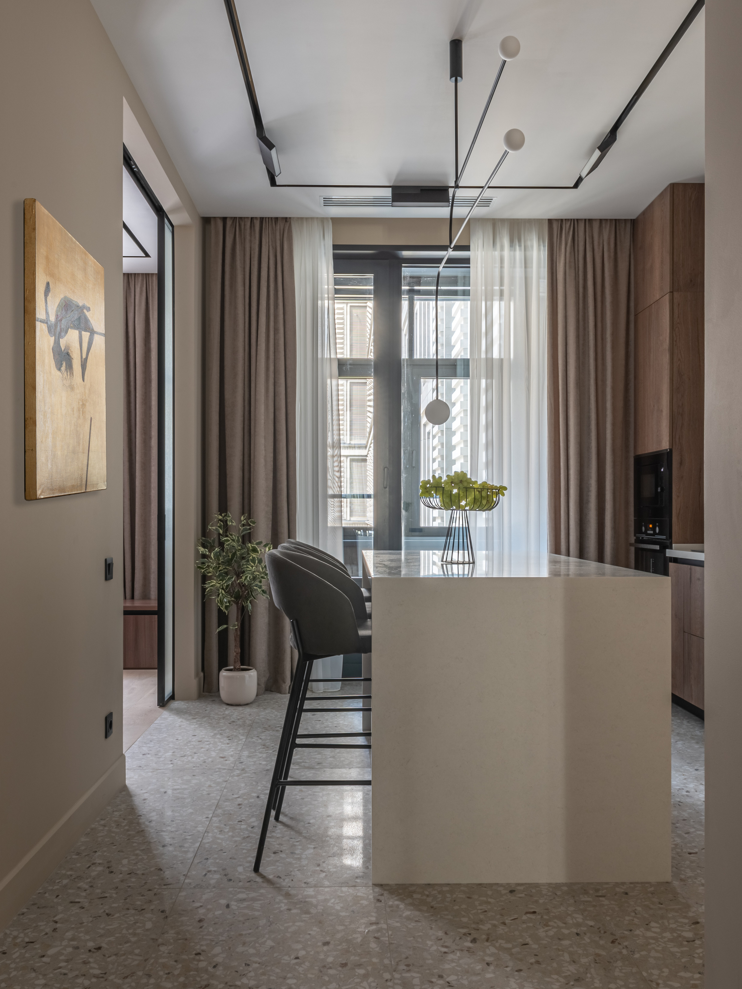 Silver Fountain. apart 1. Interior & architecture photographer