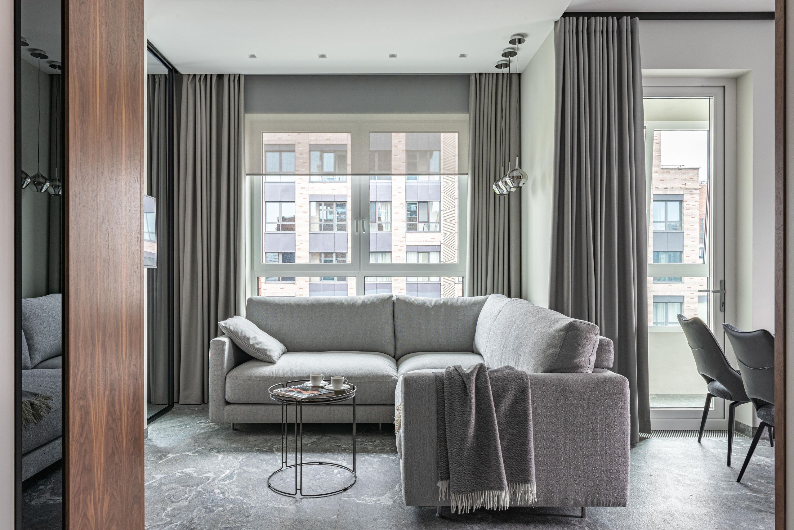 Silver Fountain. apart 6. Interior & architecture photographer