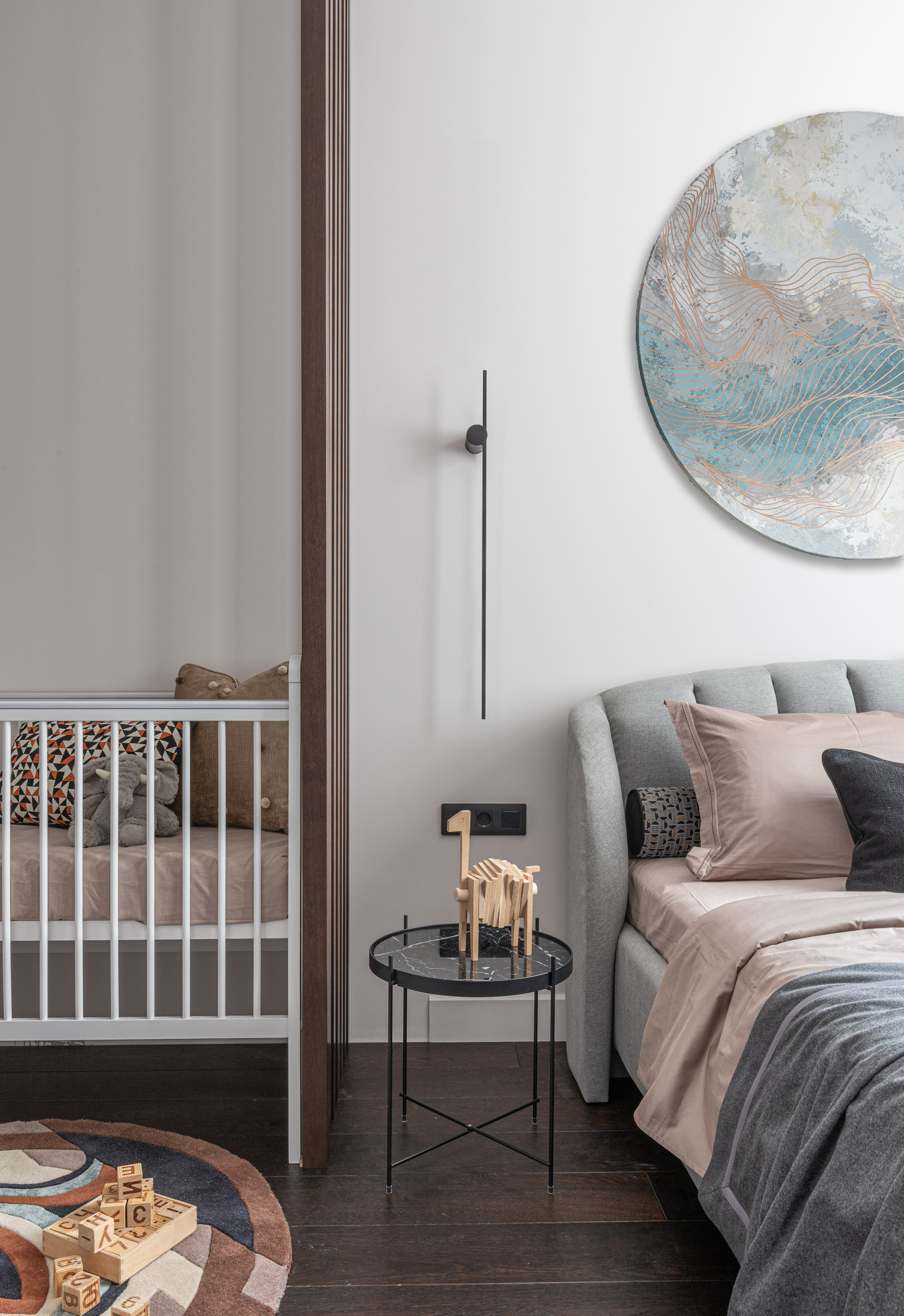 Silver Fountain. apart 5. Interior & architecture photographer