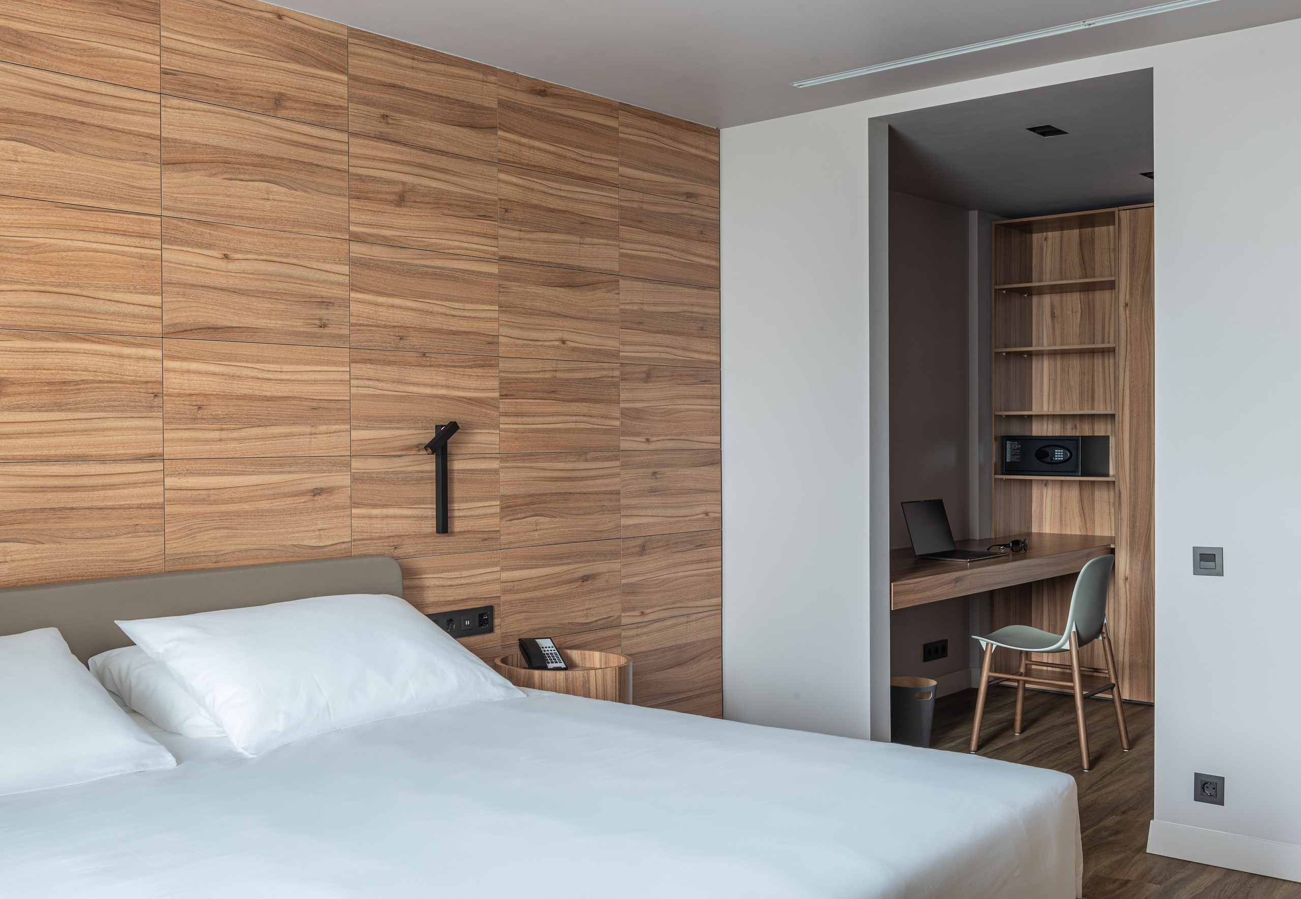 Kogalym SMART by Cosmos Hotel Group. Interior & architecture photographer