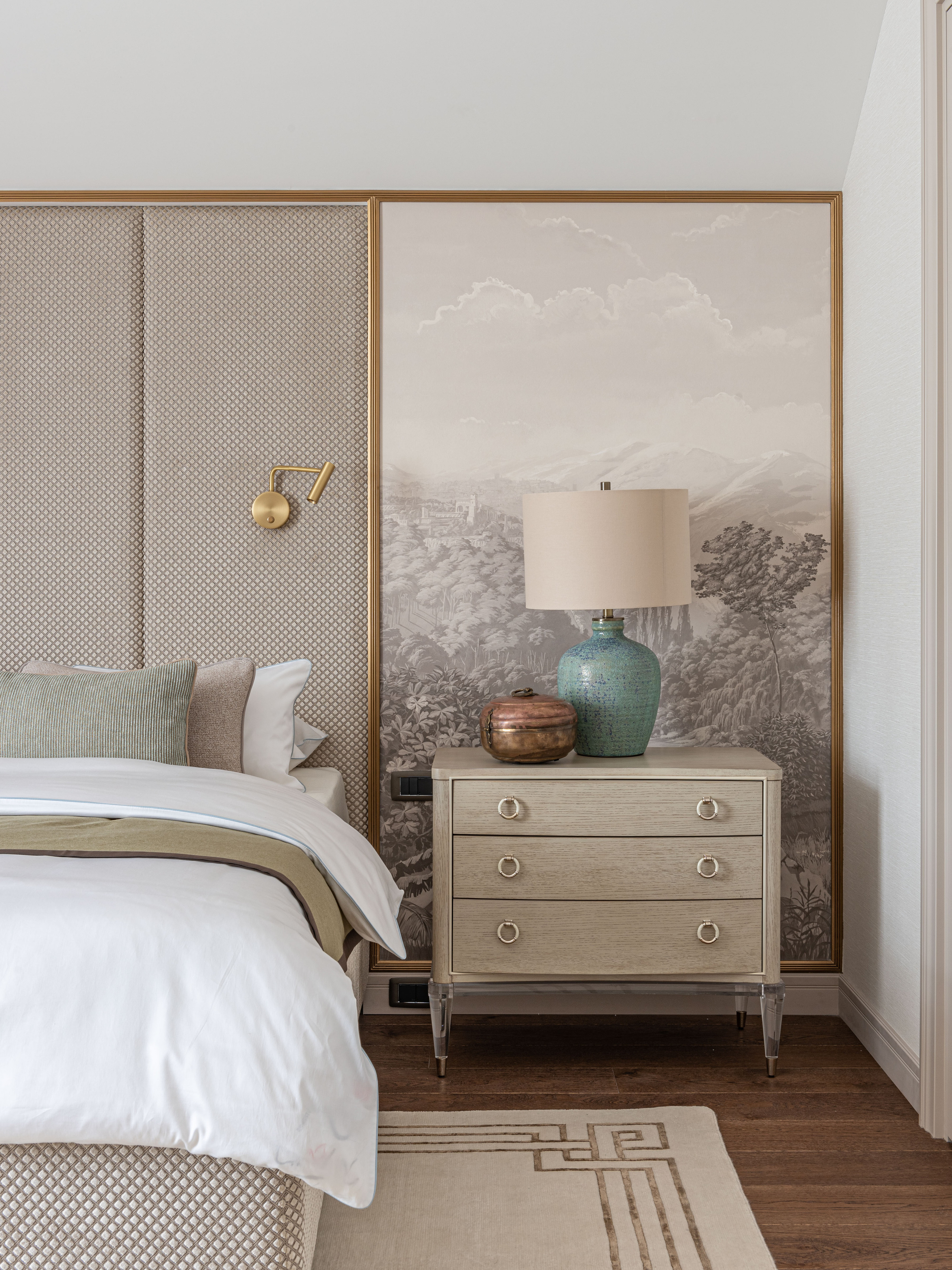 Big house. Interior & architecture photographer