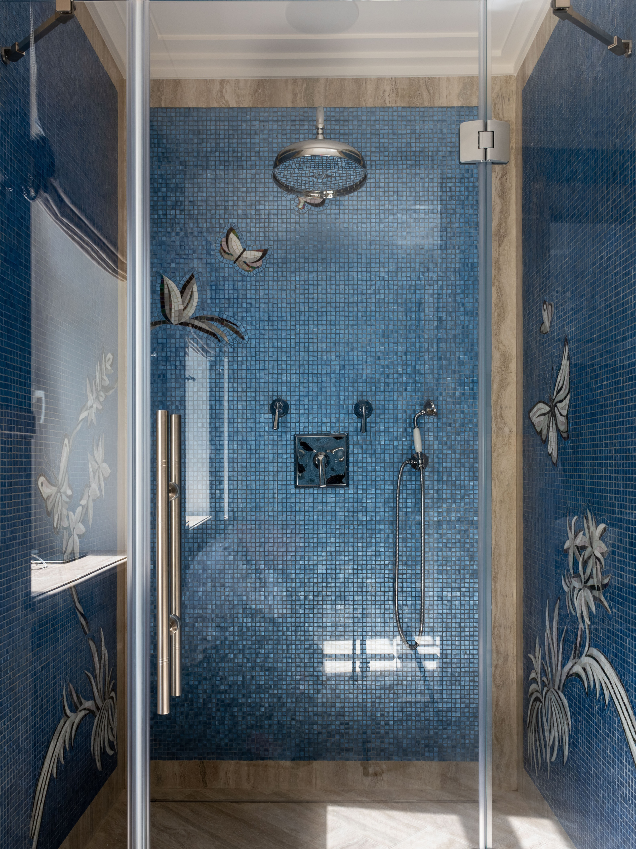 Big house. Interior & architecture photographer