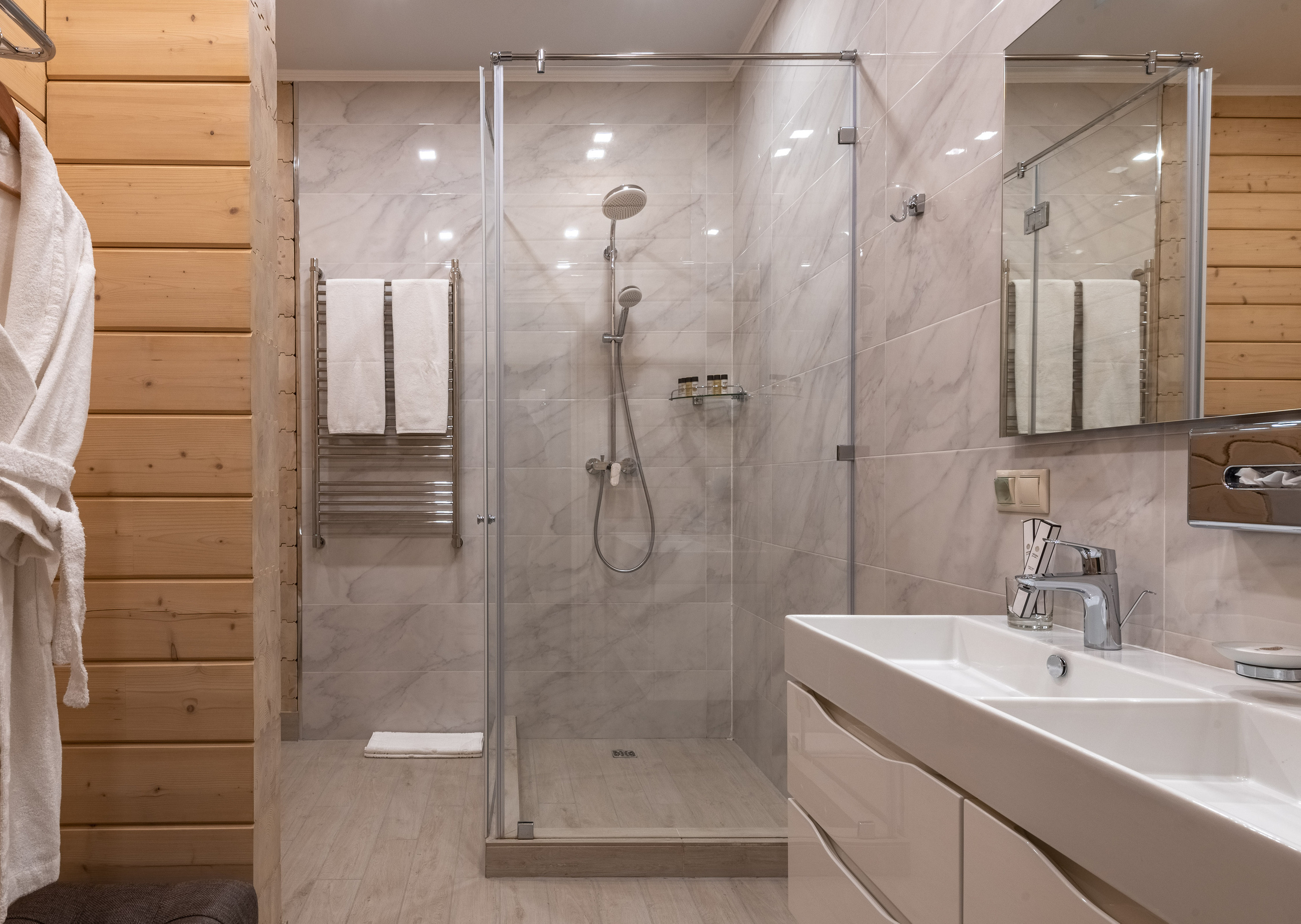 Emerald Forest by Cosmos Hotel Group. Interior & architecture photographer