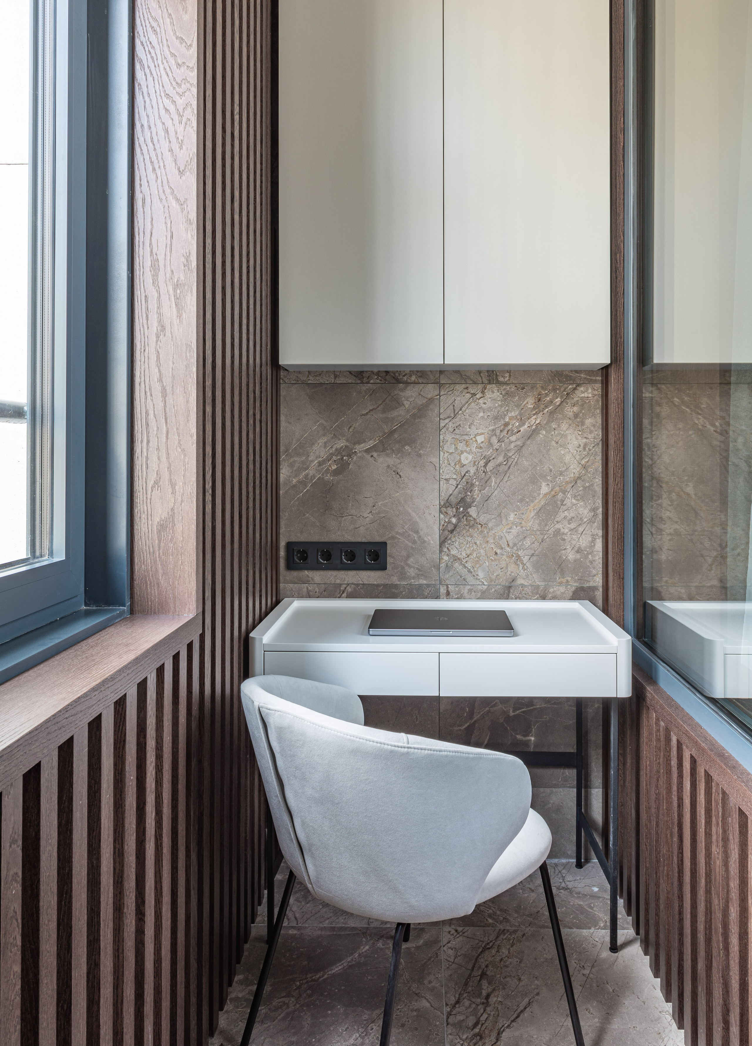 Silver Fountain. apart 5. Interior & architecture photographer