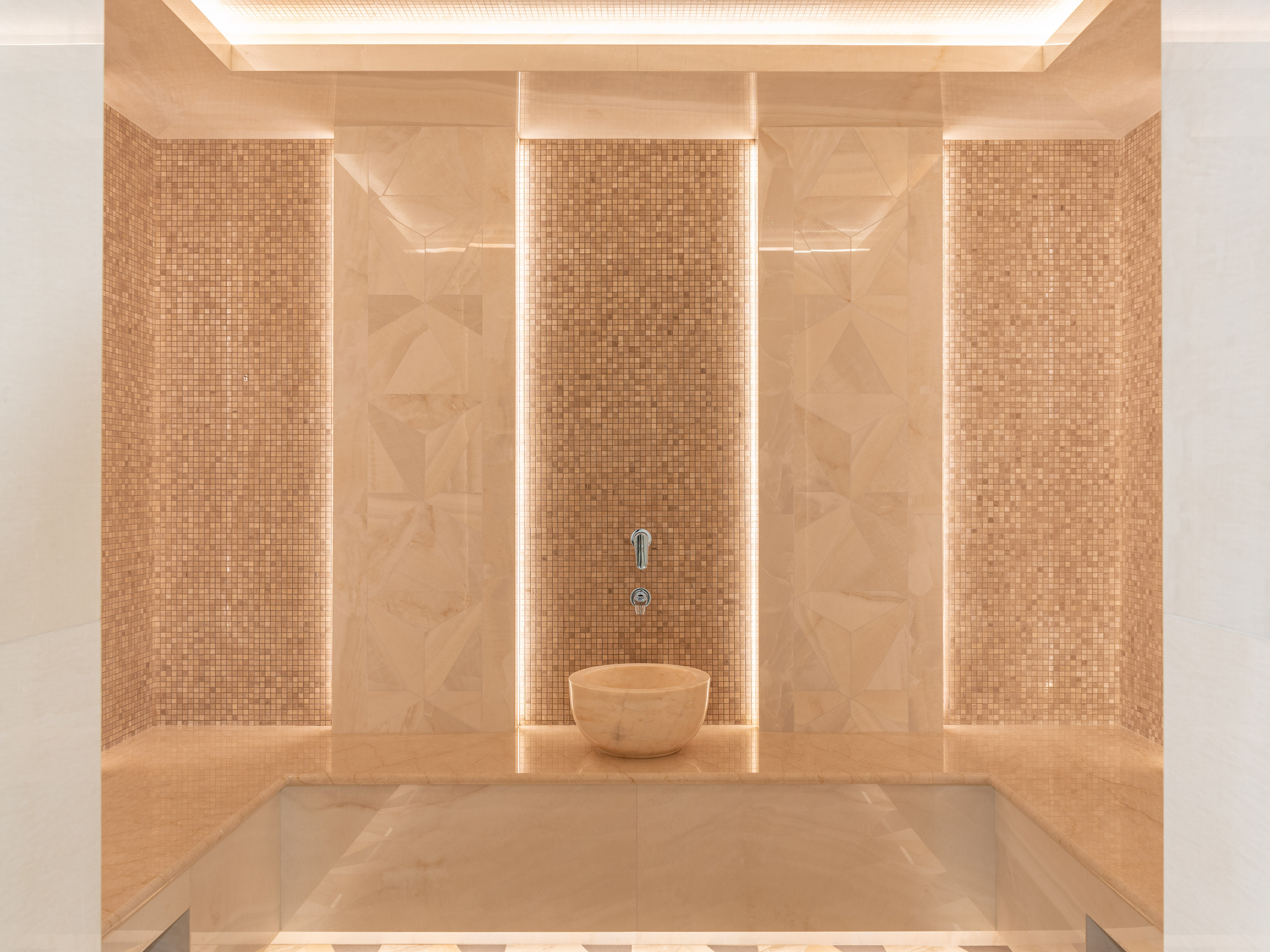 Big house. Interior & architecture photographer