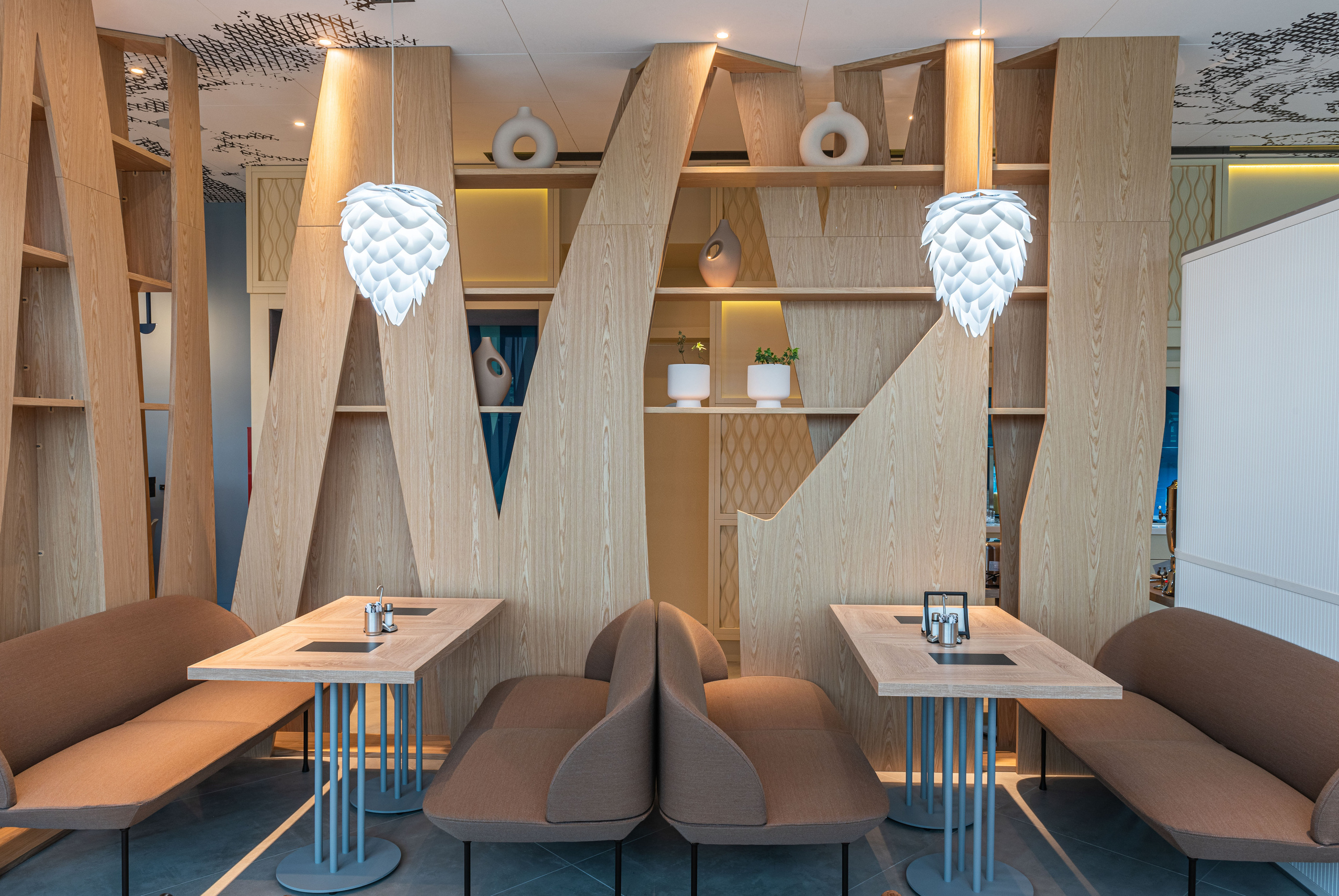 Kogalym SMART by Cosmos Hotel Group. Interior & architecture photographer