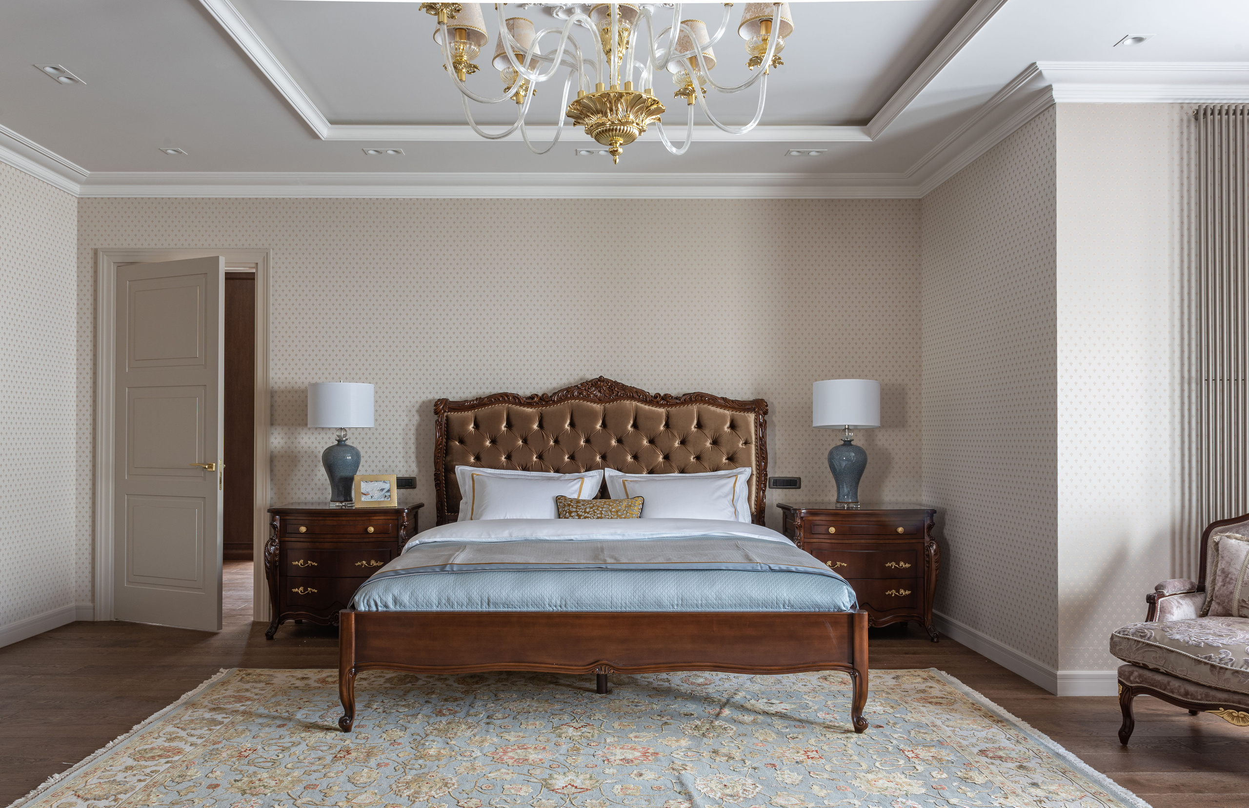 Big house. Interior & architecture photographer