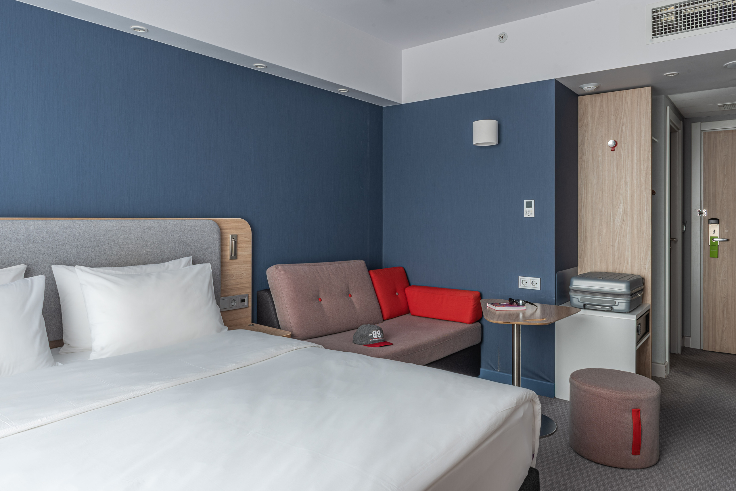 Dubininskaya SMART by Cosmos Hotel Group. Interior & architecture photographer