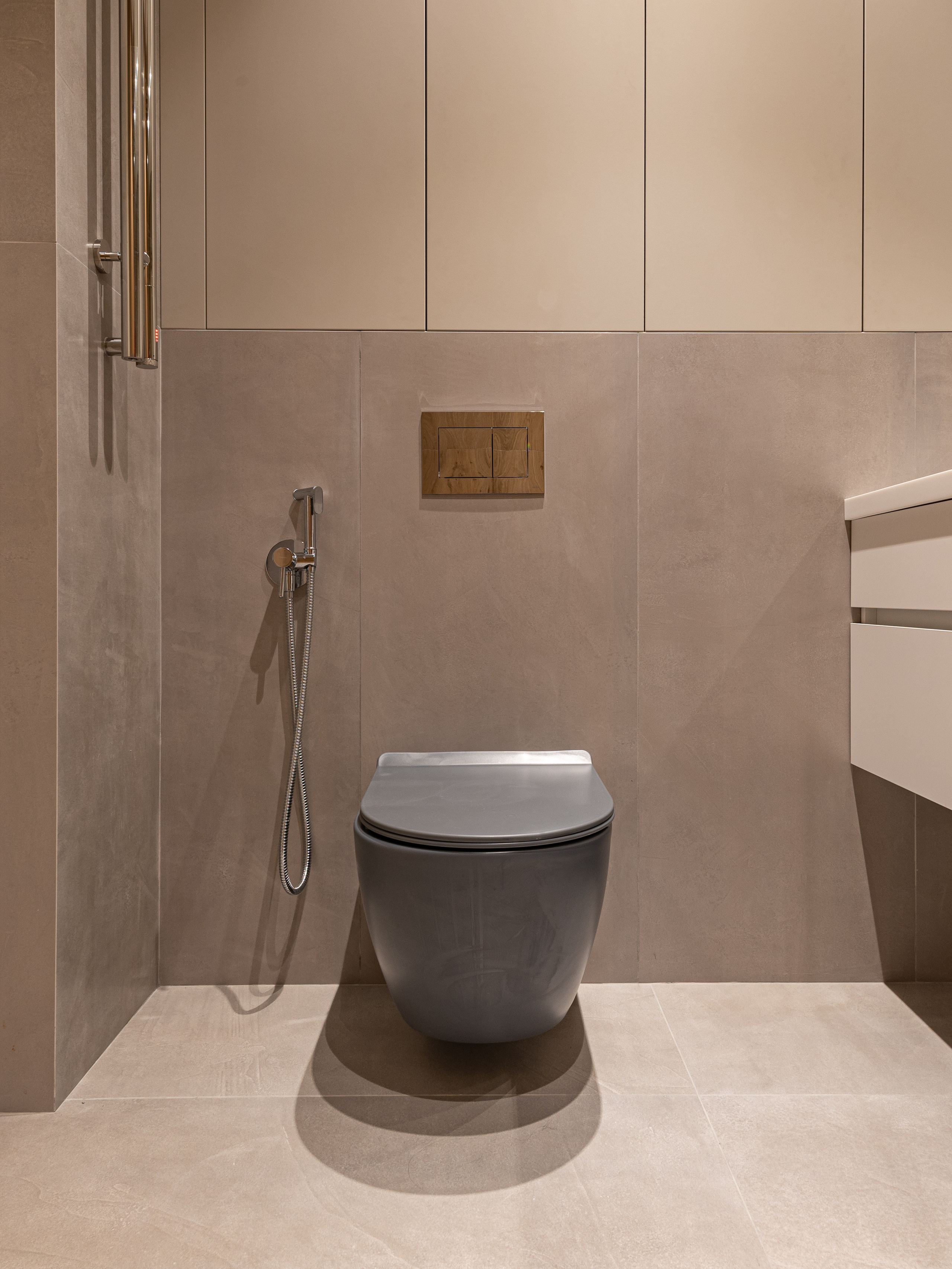 Silver Fountain. apart 2. Interior & architecture photographer